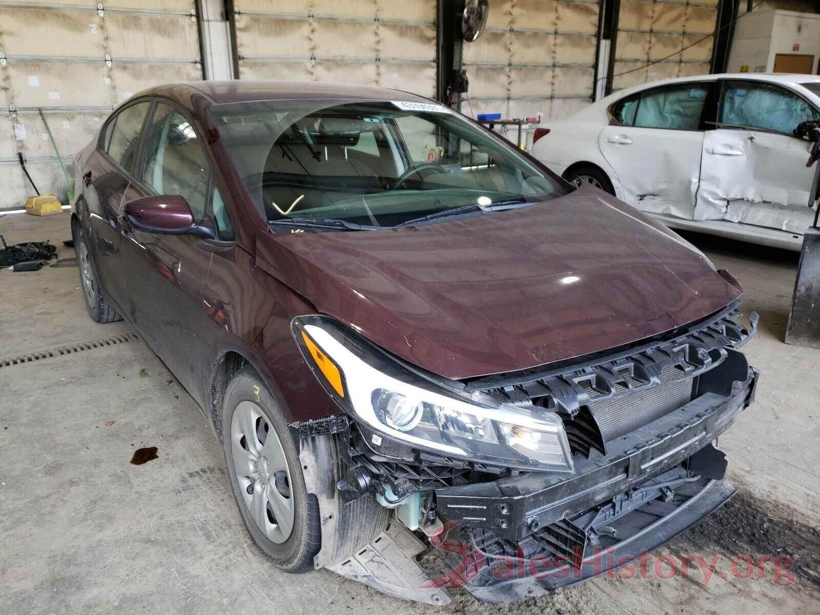 3KPFK4A7XHE137554 2017 KIA FORTE