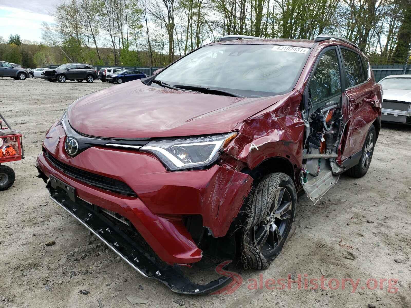 2T3RFREV1JW824469 2018 TOYOTA RAV4