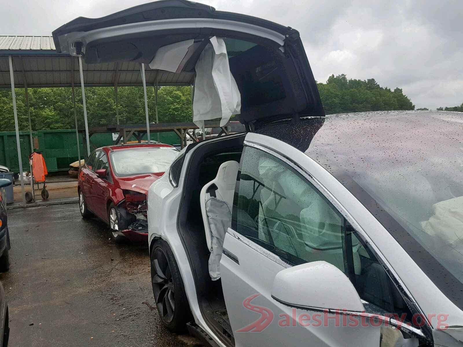 5YJXCAE29JF089818 2018 TESLA MODEL X