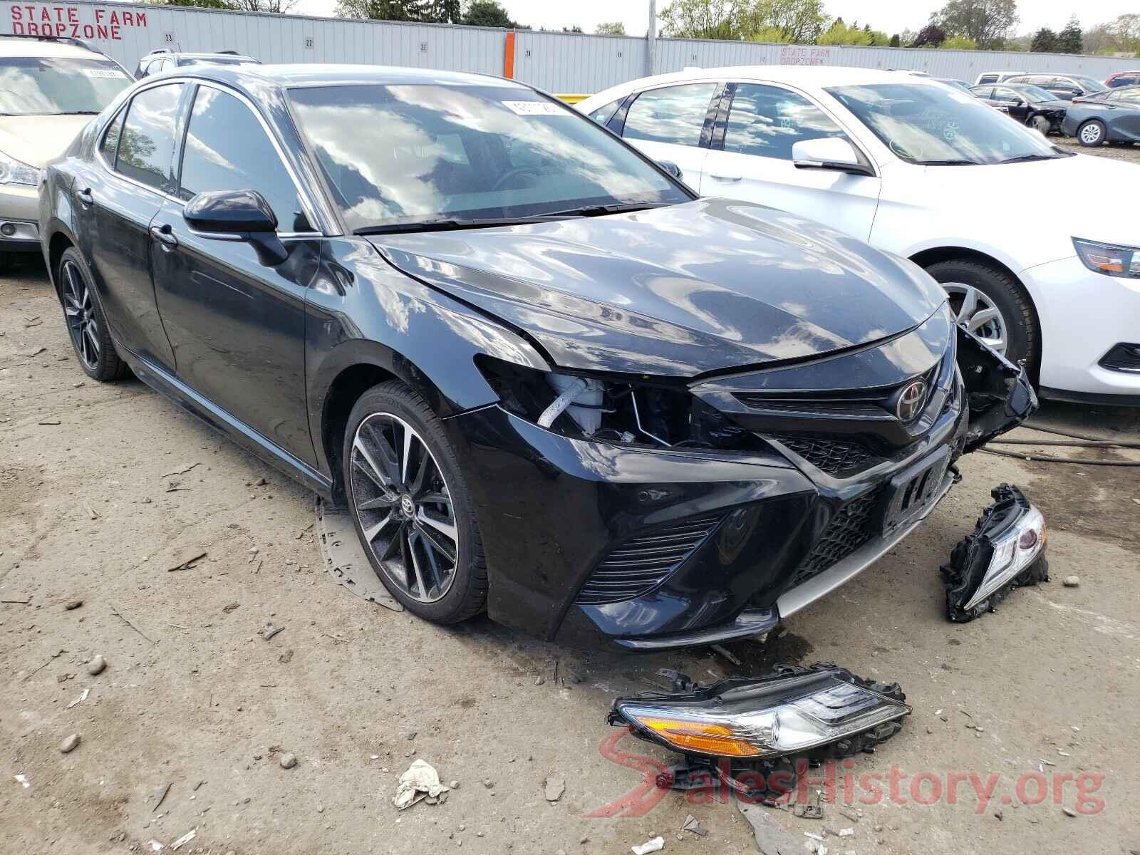 4T1B61HKXJU075944 2018 TOYOTA CAMRY