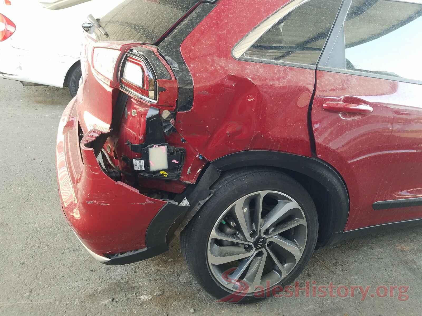 KNDCE3LC1J5164223 2018 KIA NIRO