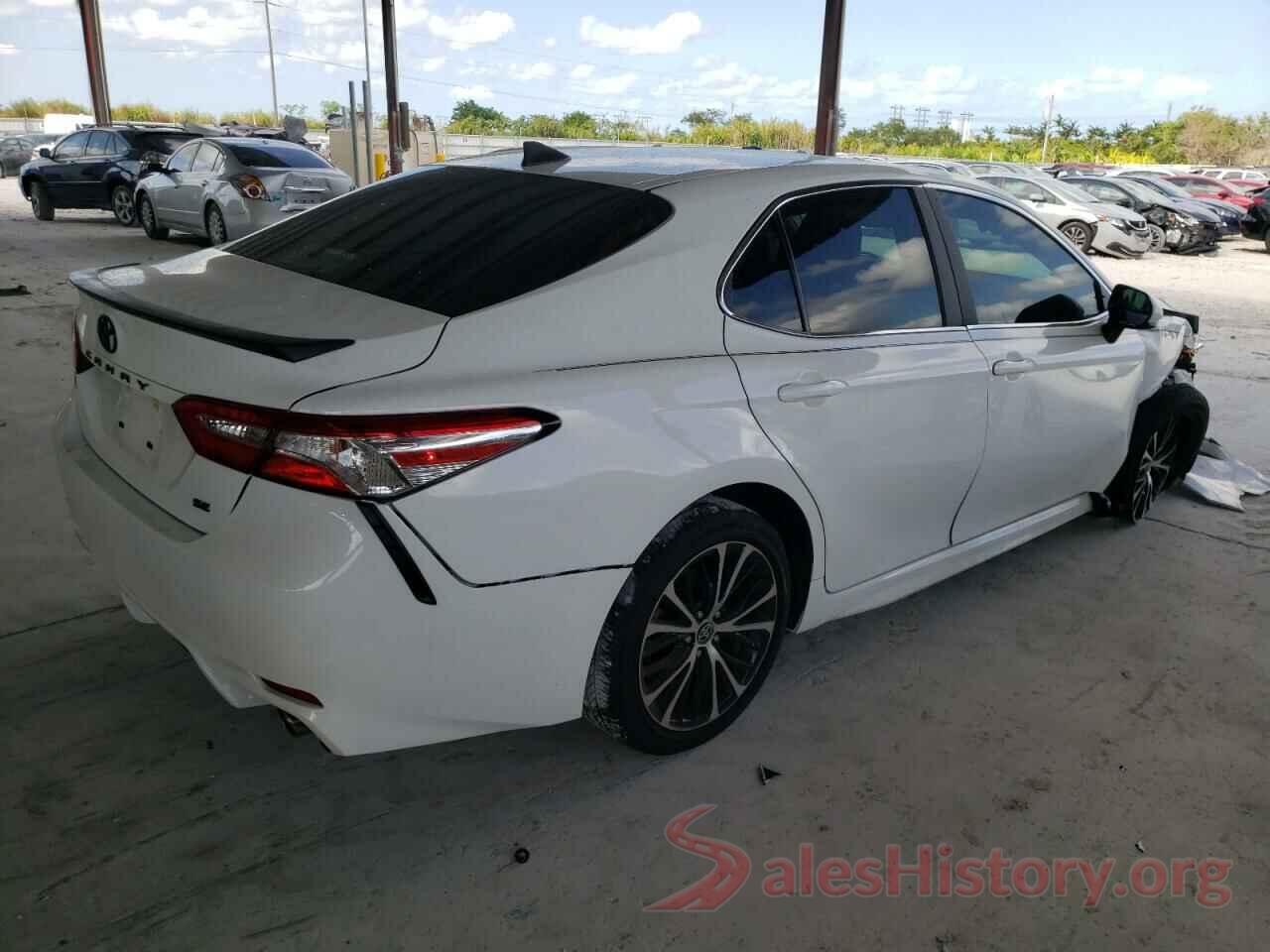 4T1G11AK4LU402310 2020 TOYOTA CAMRY