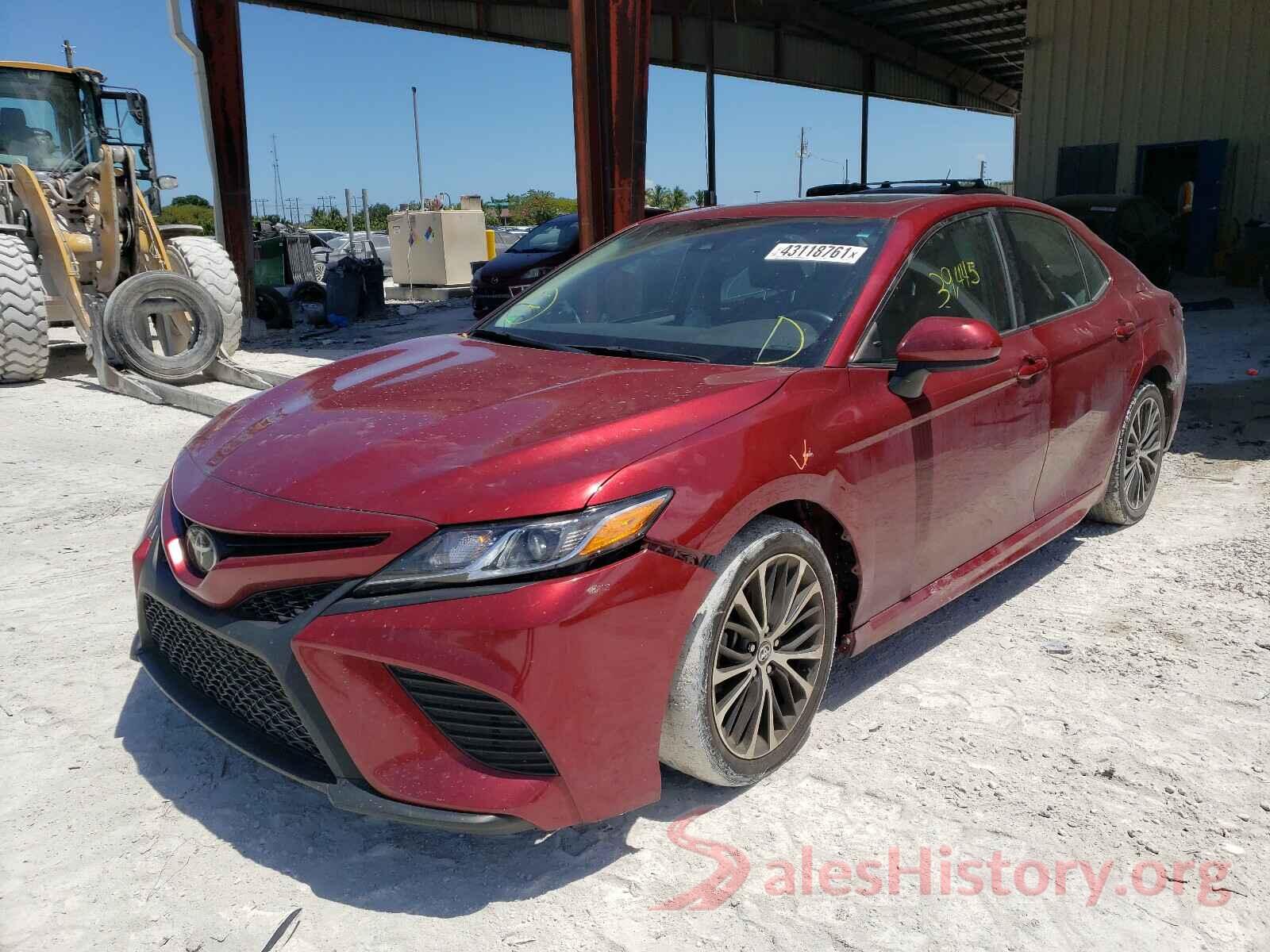 4T1B11HK1JU626910 2018 TOYOTA CAMRY