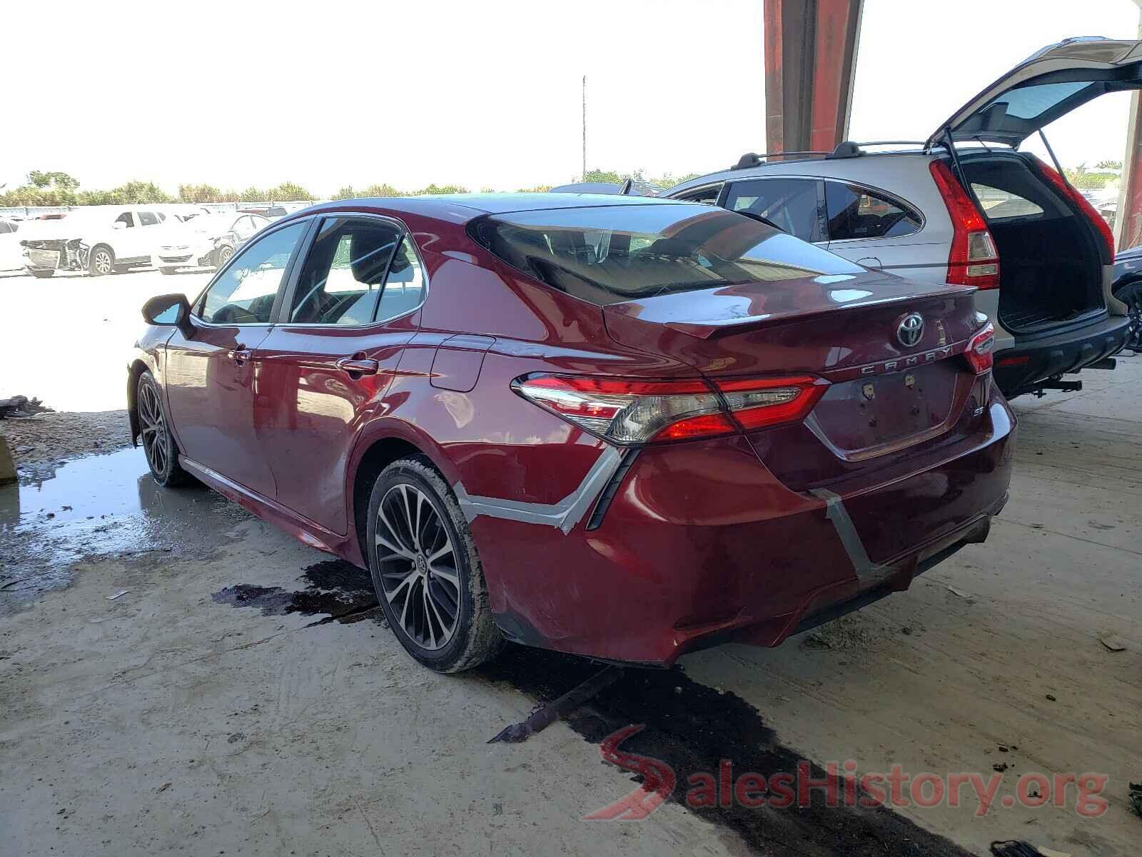 4T1B11HK1JU626910 2018 TOYOTA CAMRY