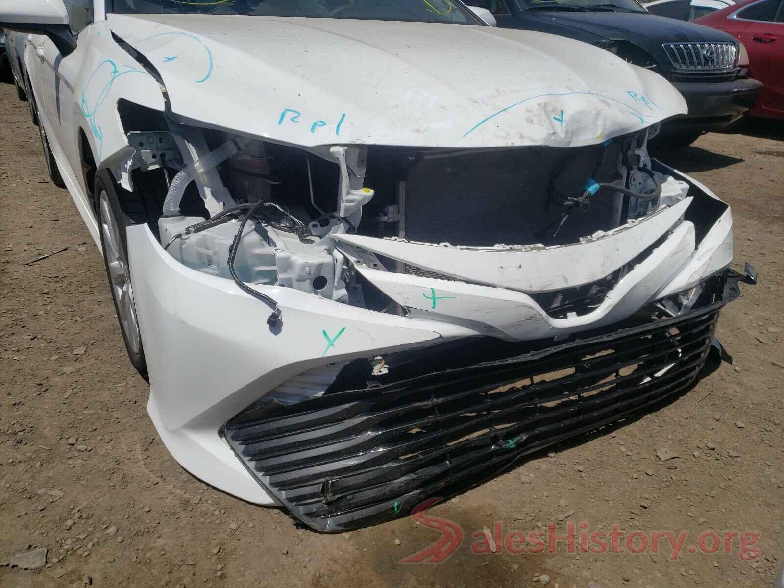 4T1B11HKXKU725565 2019 TOYOTA CAMRY