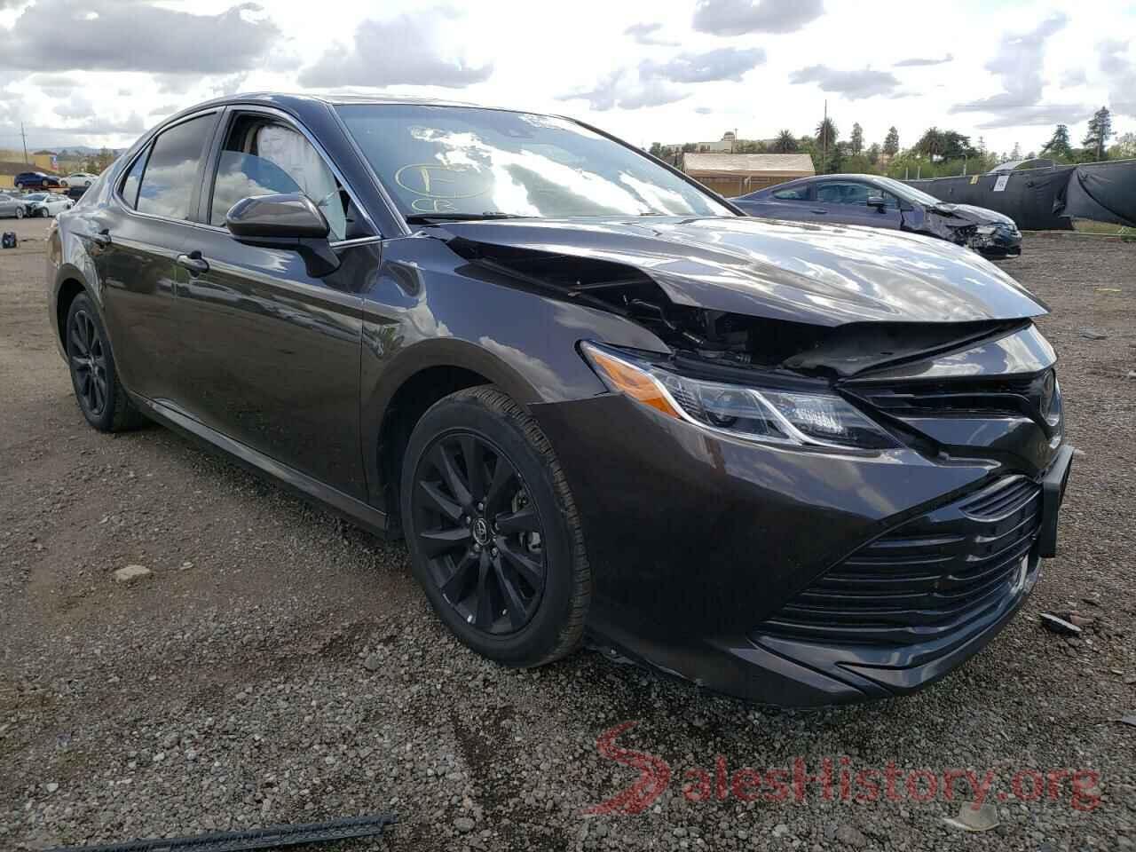 JTNB11HK9J3022608 2018 TOYOTA CAMRY