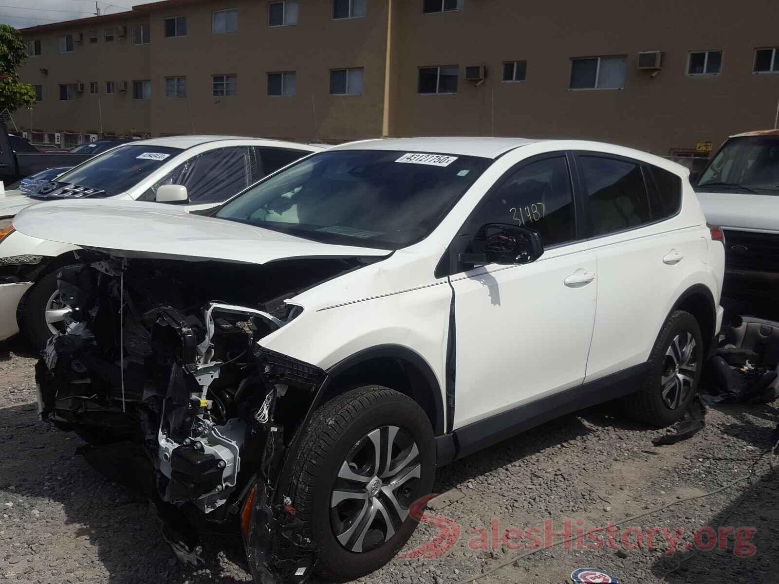 2T3ZFREV3JW438118 2018 TOYOTA RAV4