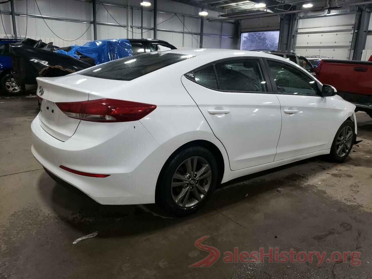 5NPD84LFXJH239528 2018 HYUNDAI ELANTRA