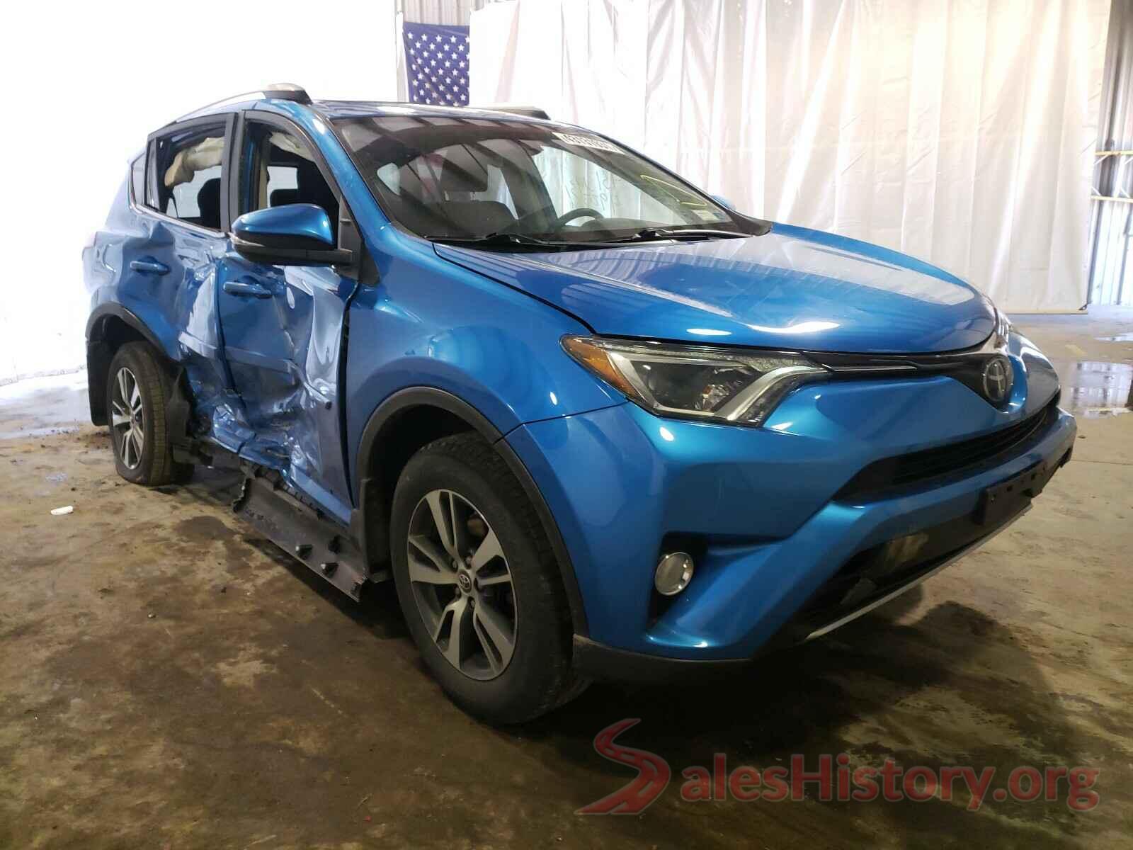 JTMRFREV5JD236698 2018 TOYOTA RAV4