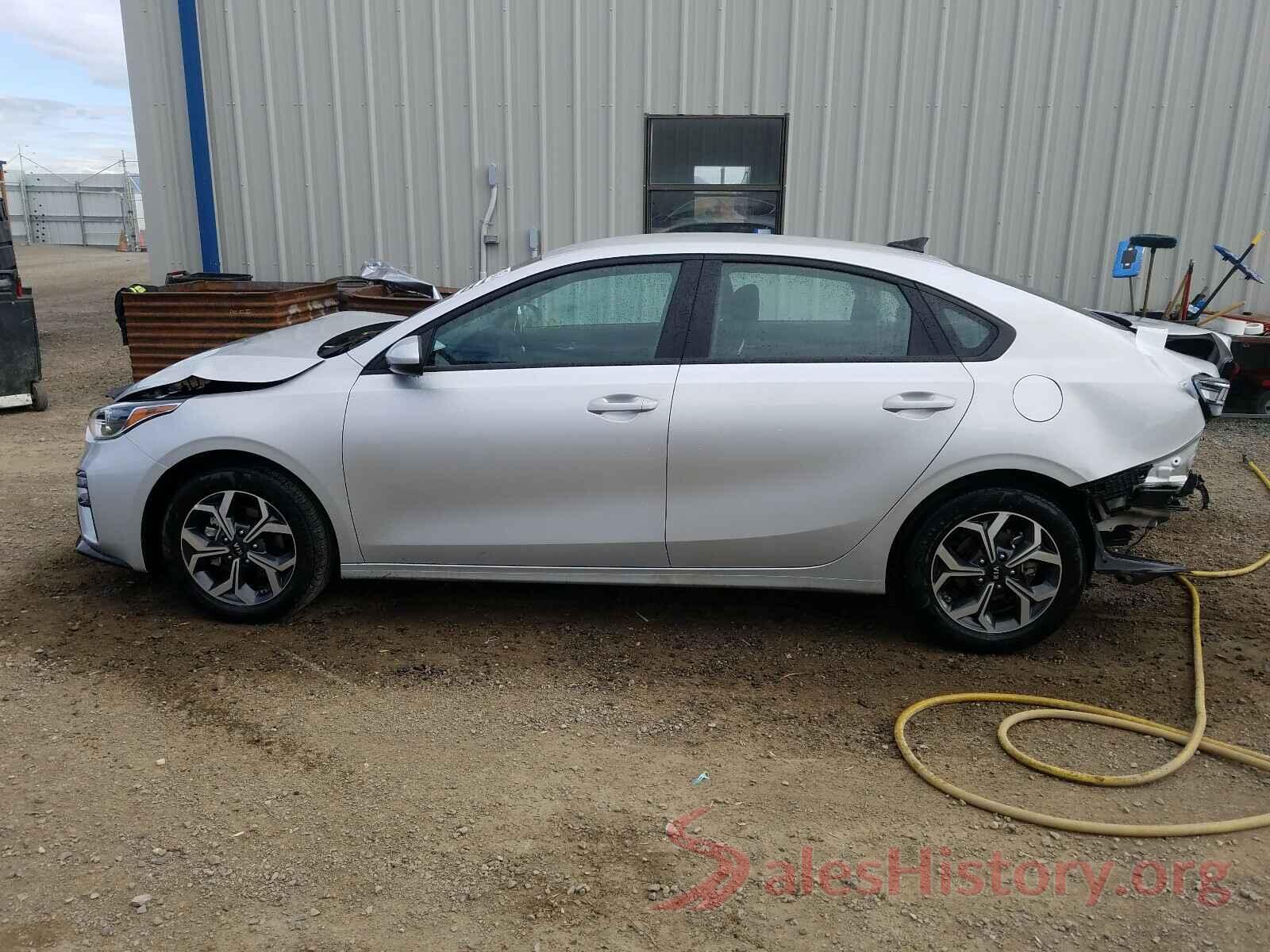 3KPF24ADXME272128 2021 KIA FORTE