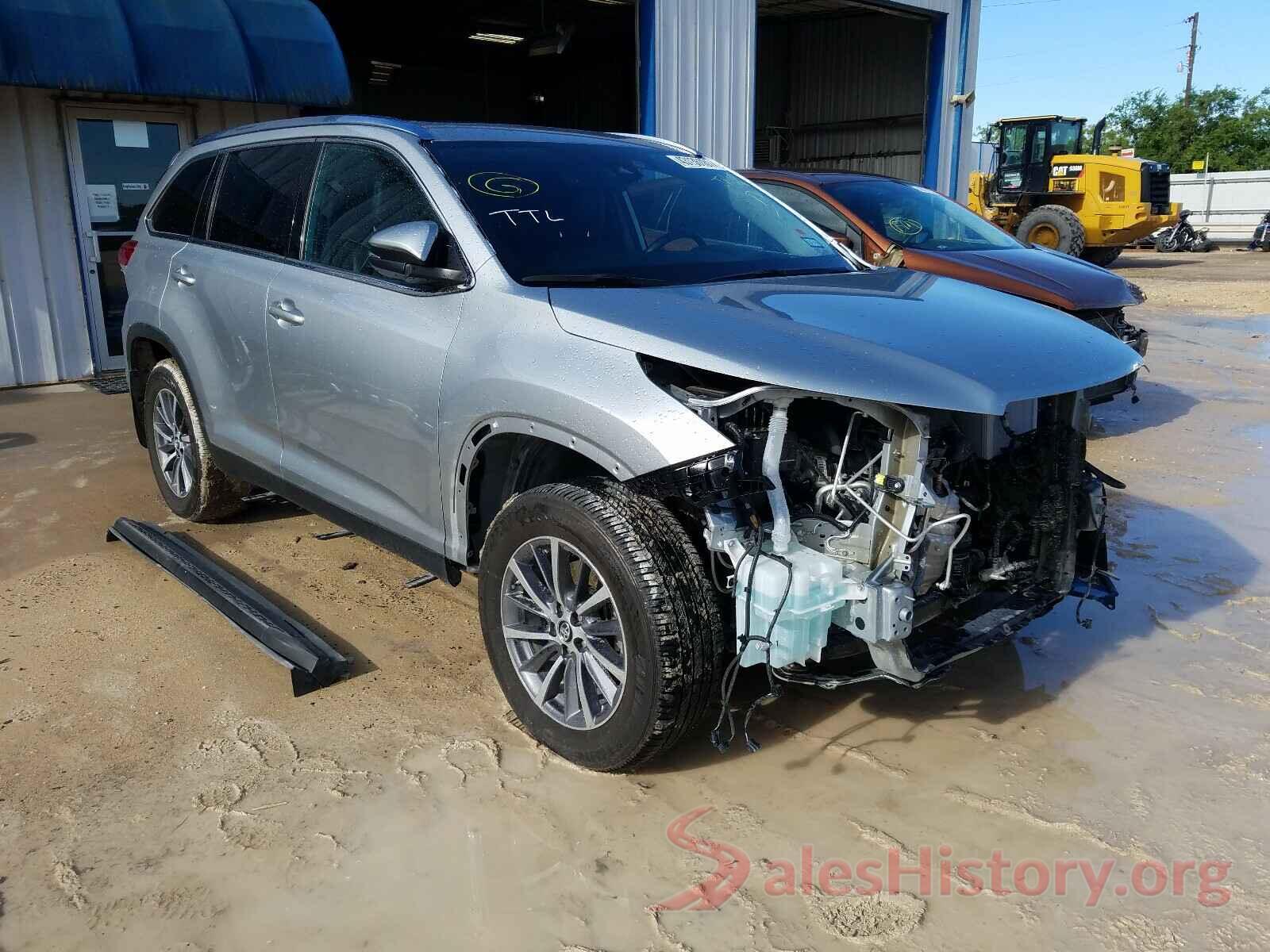 5TDKZRFH2KS561137 2019 TOYOTA HIGHLANDER