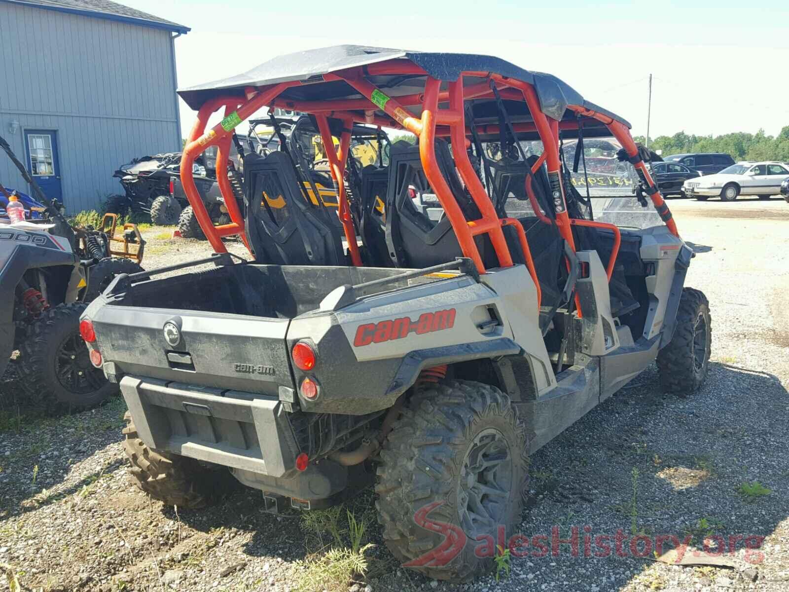 3JBKCAX28JJ000053 2018 CAN-AM SIDEBYSIDE