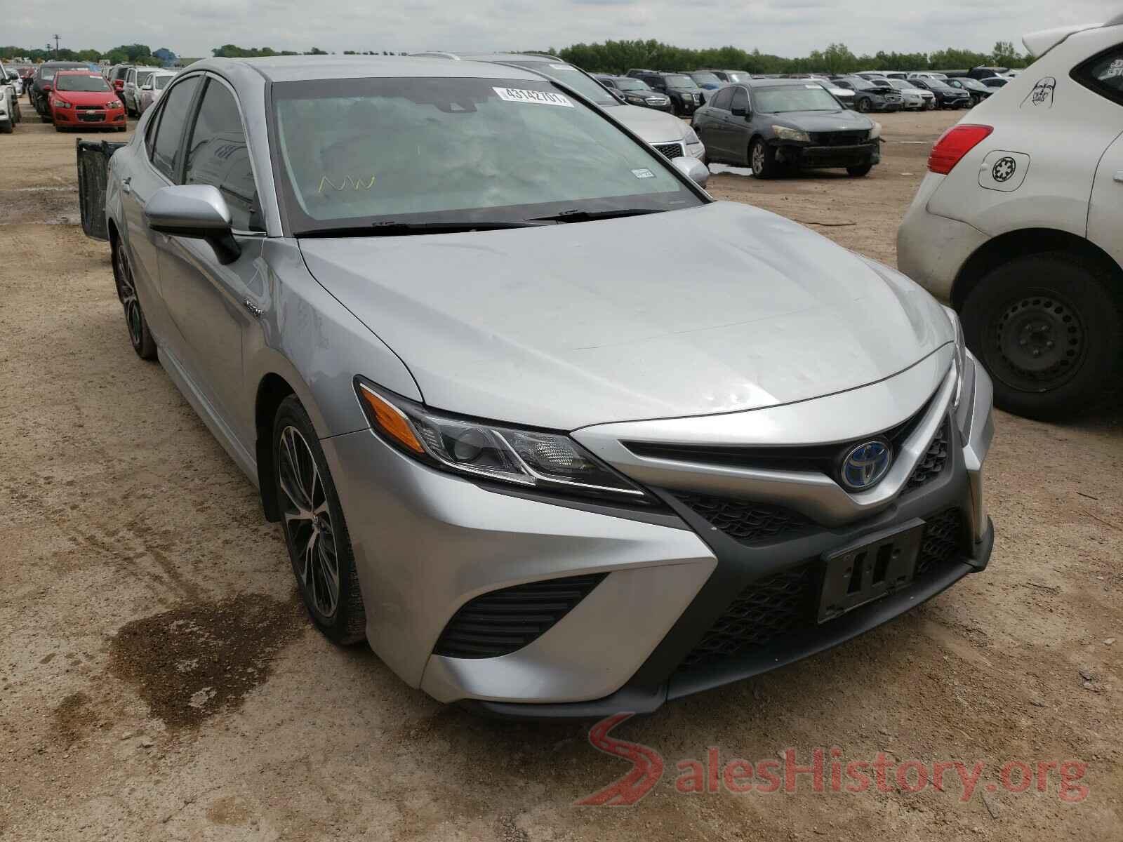 4T1B21HK8JU504865 2018 TOYOTA CAMRY