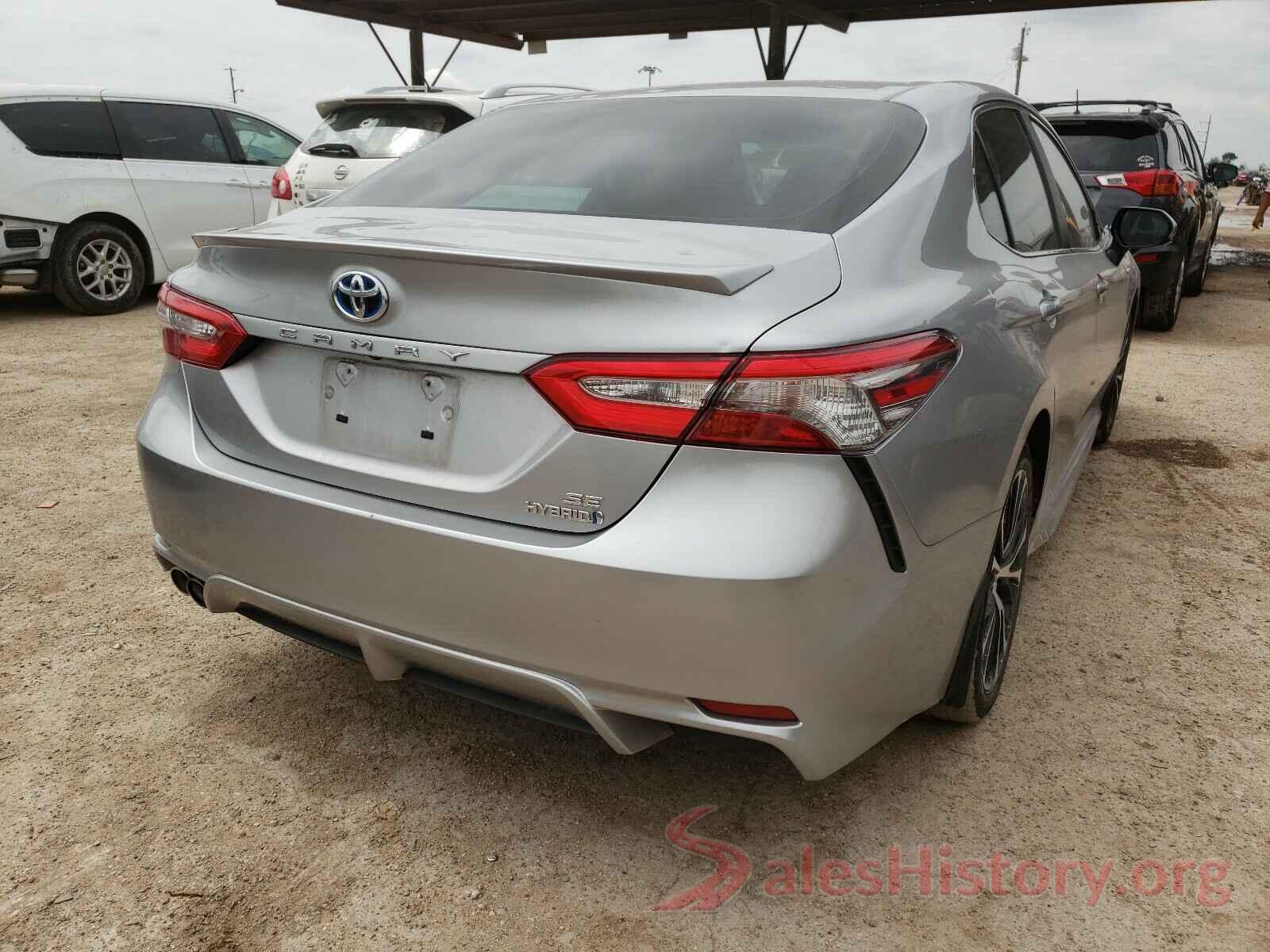 4T1B21HK8JU504865 2018 TOYOTA CAMRY