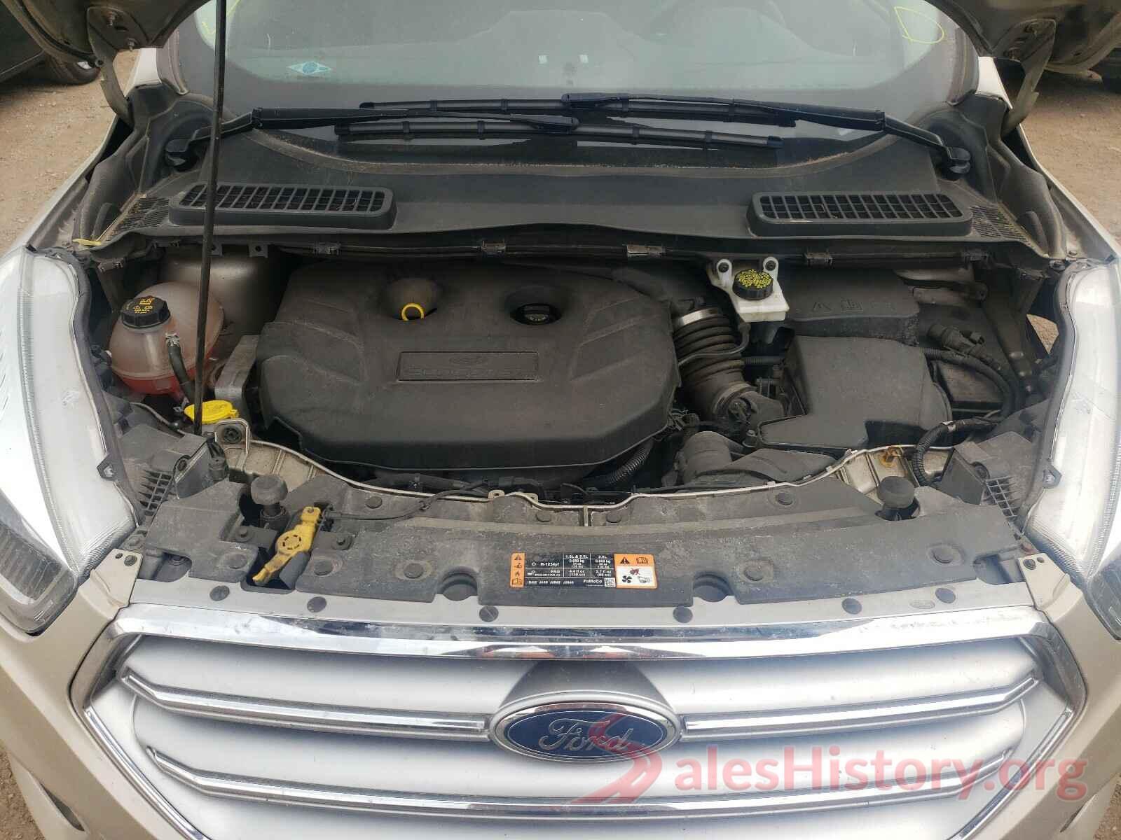 1FMCU9G9XHUA86069 2017 FORD ESCAPE