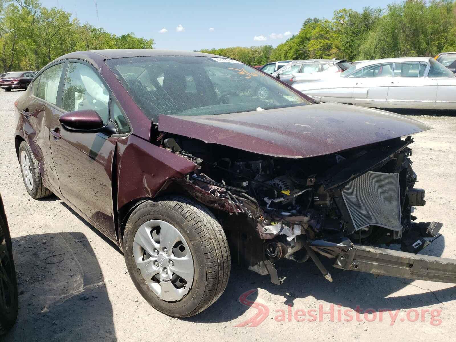 3KPFK4A70JE230010 2018 KIA FORTE