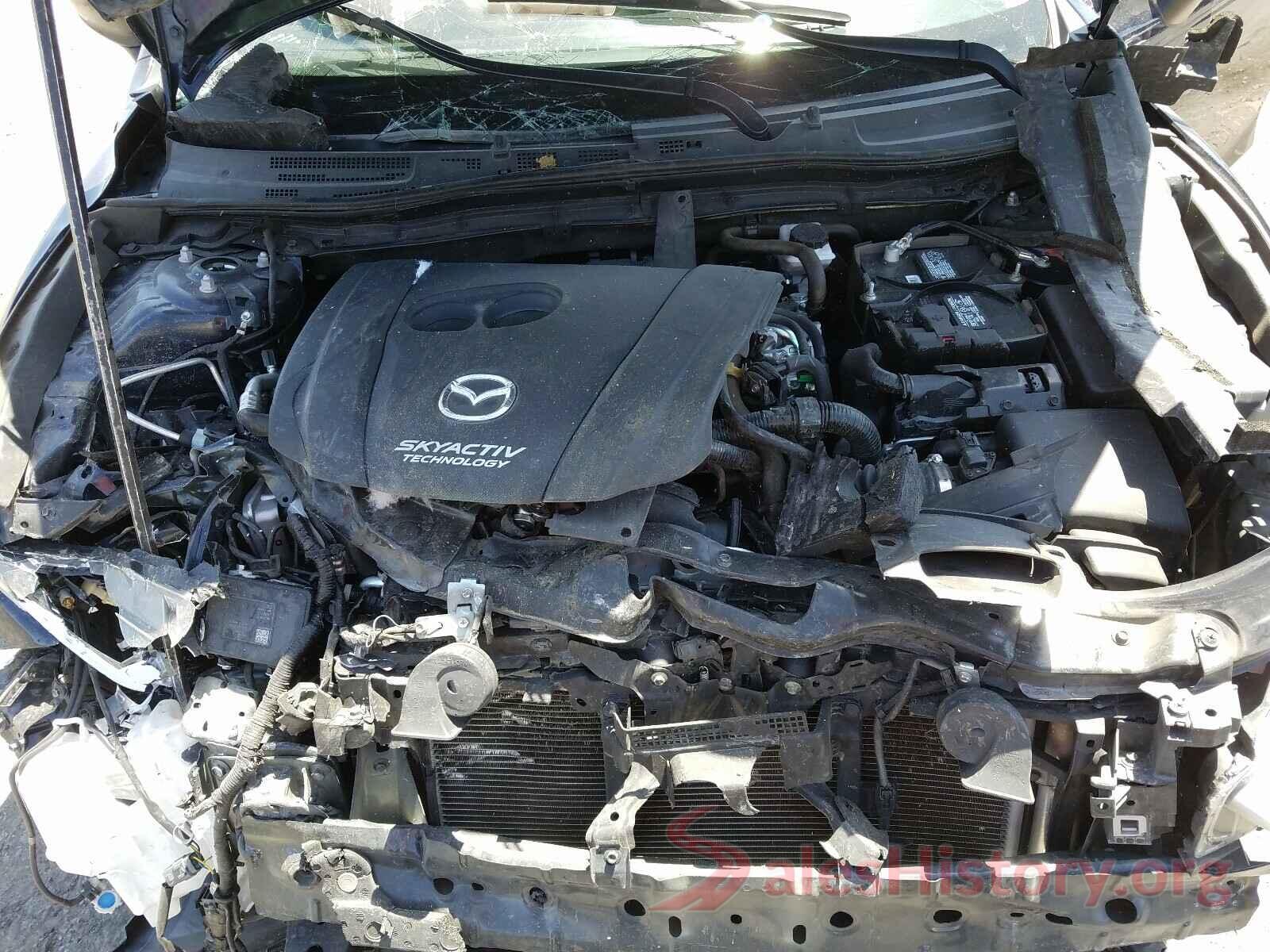 3MZBN1L36JM239019 2018 MAZDA 3