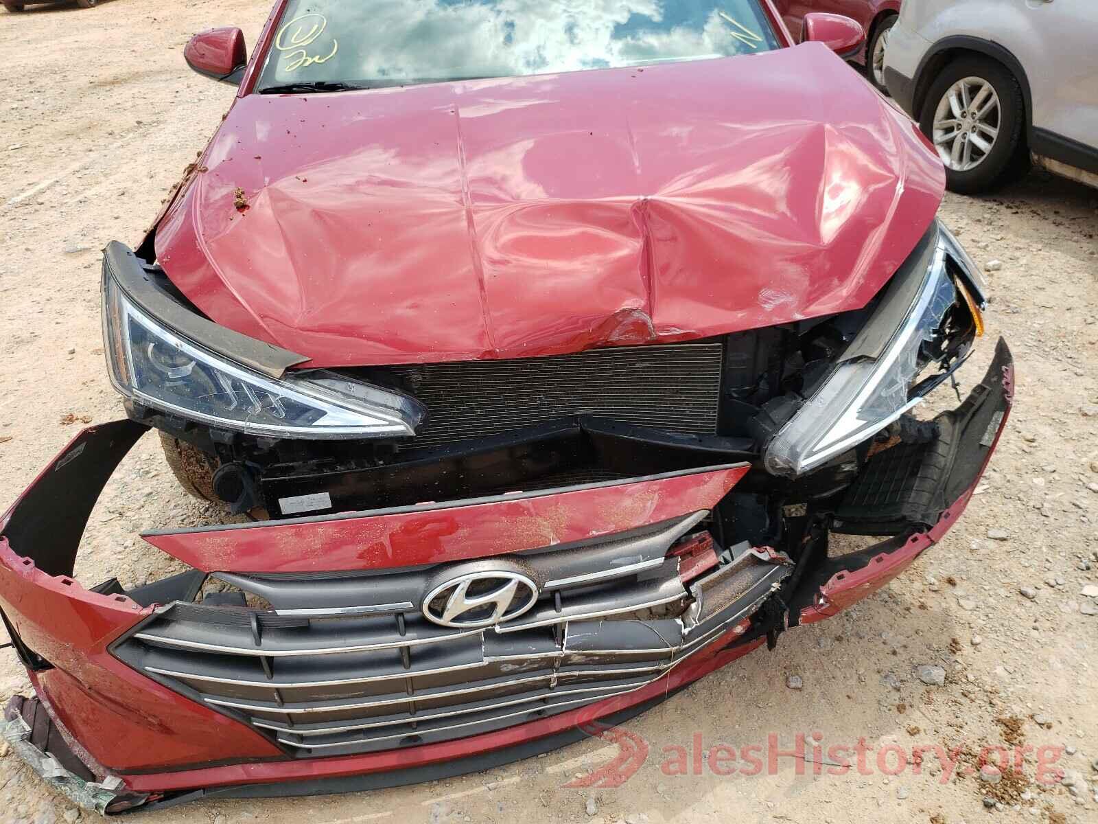 5NPD74LF1KH425575 2019 HYUNDAI ELANTRA