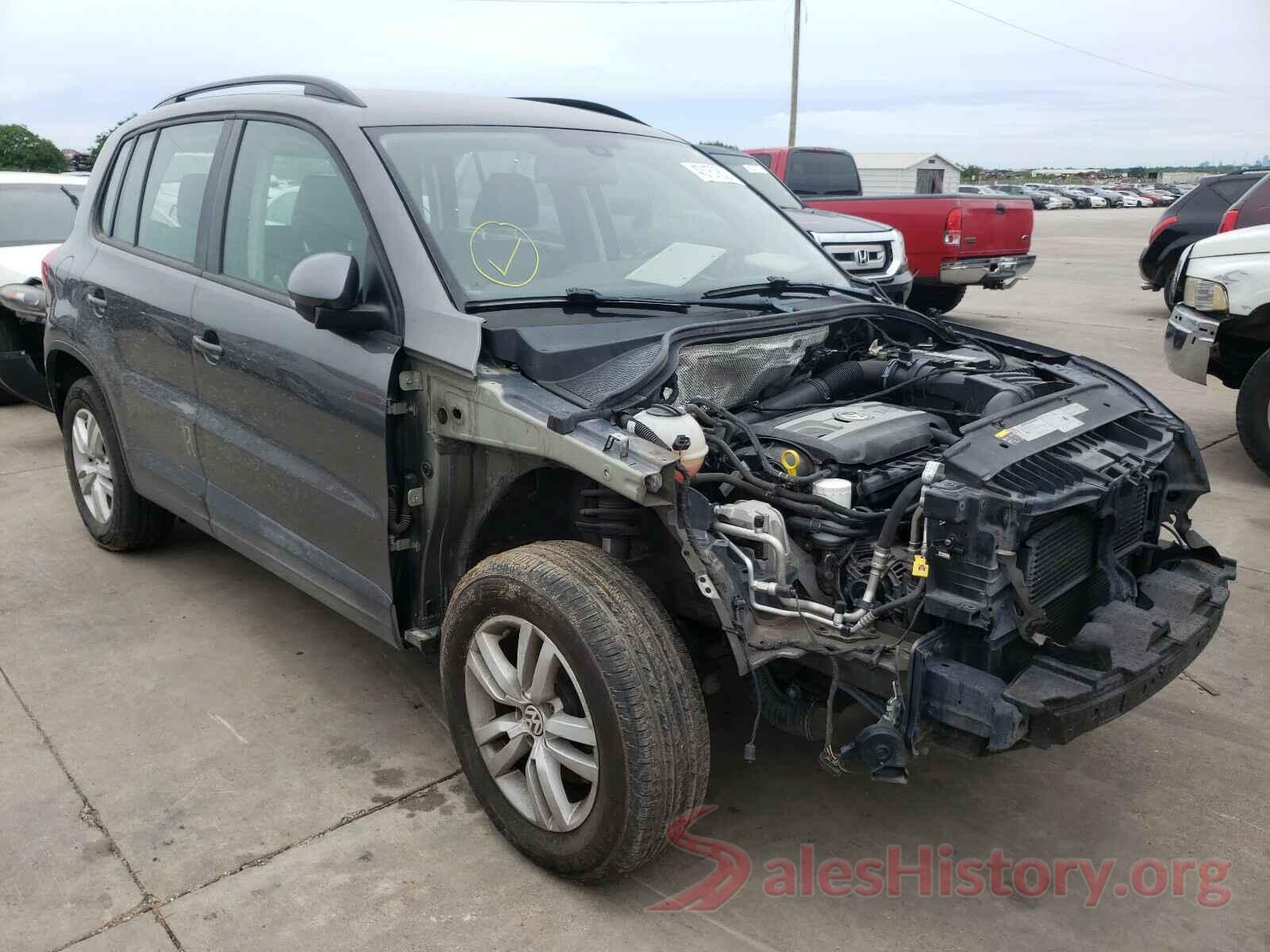 WVGAV7AX3GW050128 2016 VOLKSWAGEN TIGUAN