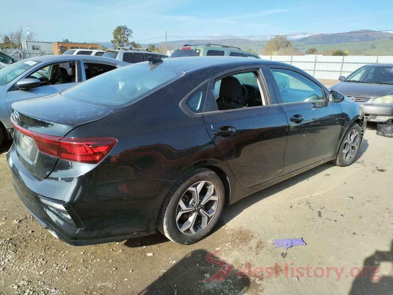 3KPF24AD1KE118324 2019 KIA FORTE