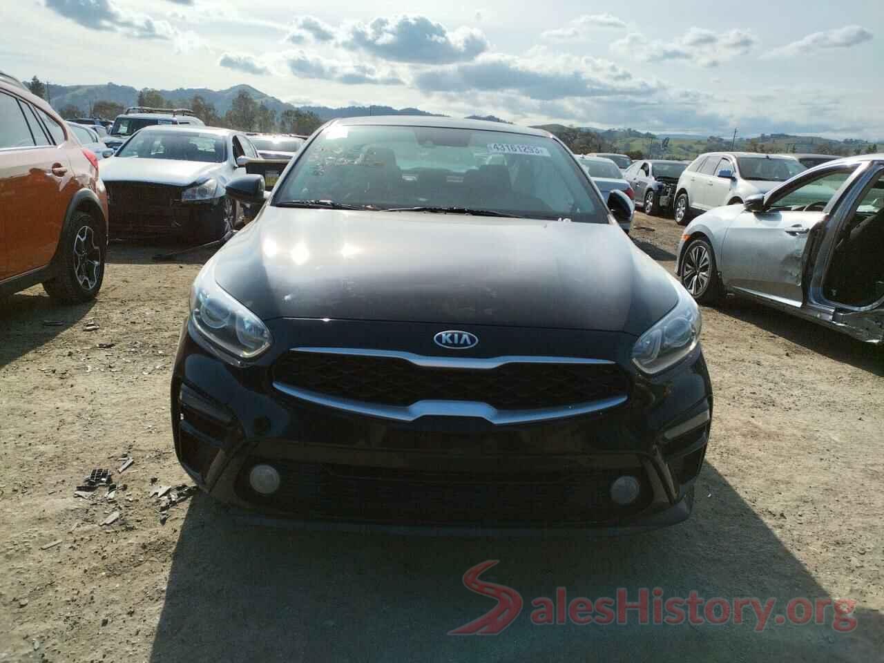 3KPF24AD1KE118324 2019 KIA FORTE