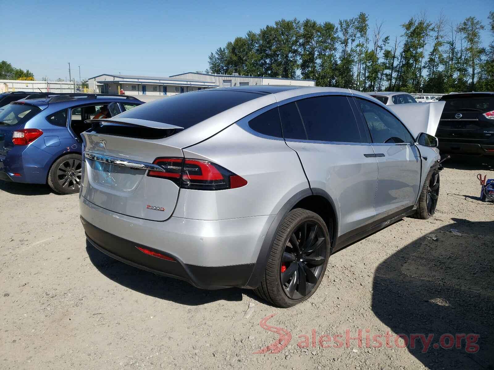 5YJXCBE41JF120339 2018 TESLA MODEL X