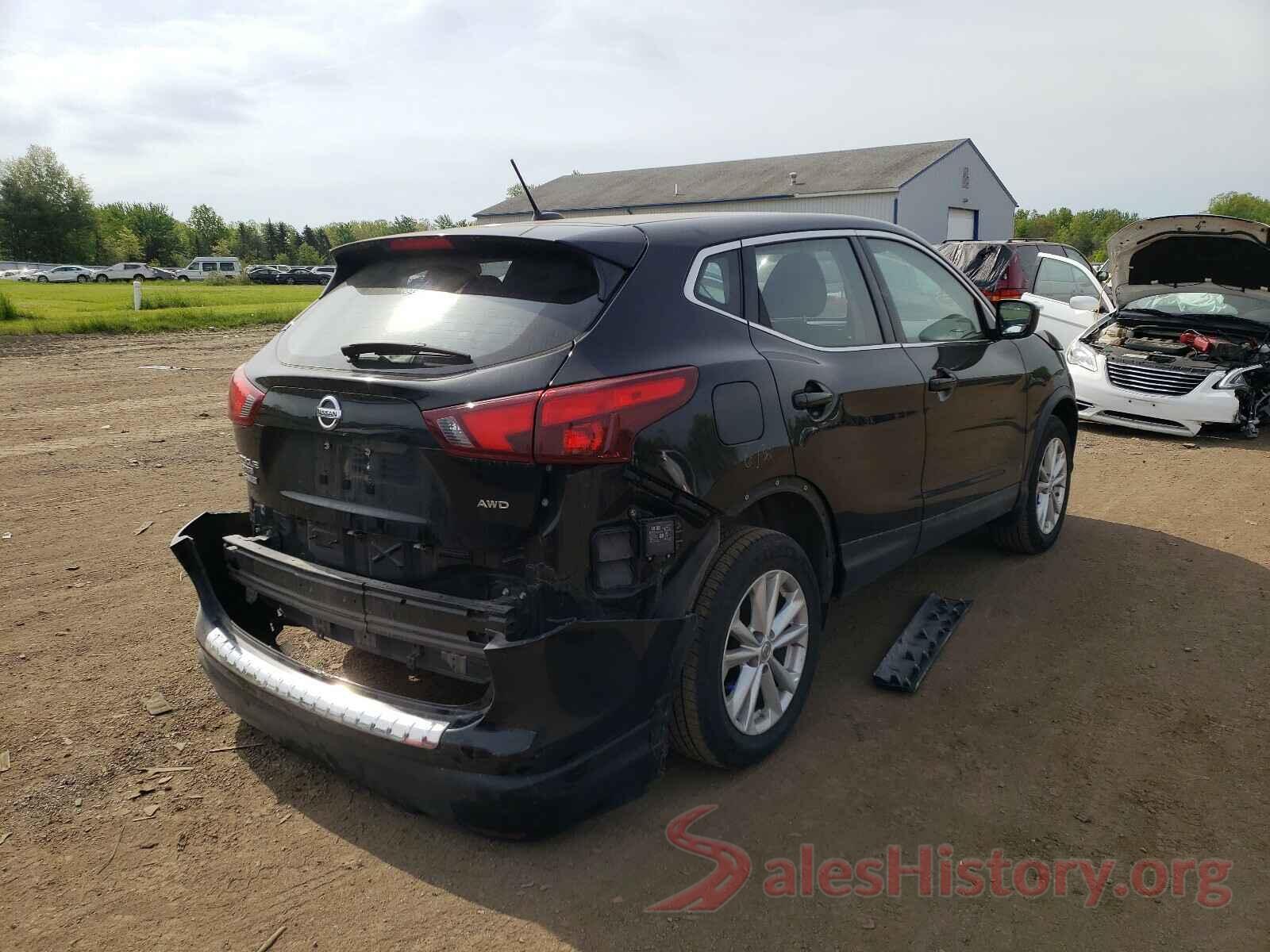 JN1BJ1CR4JW286765 2018 NISSAN ROGUE