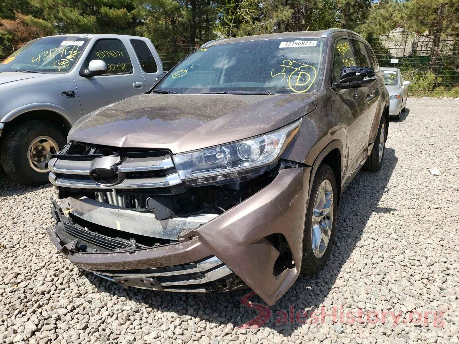 5TDDZRFH3JS823318 2018 TOYOTA HIGHLANDER