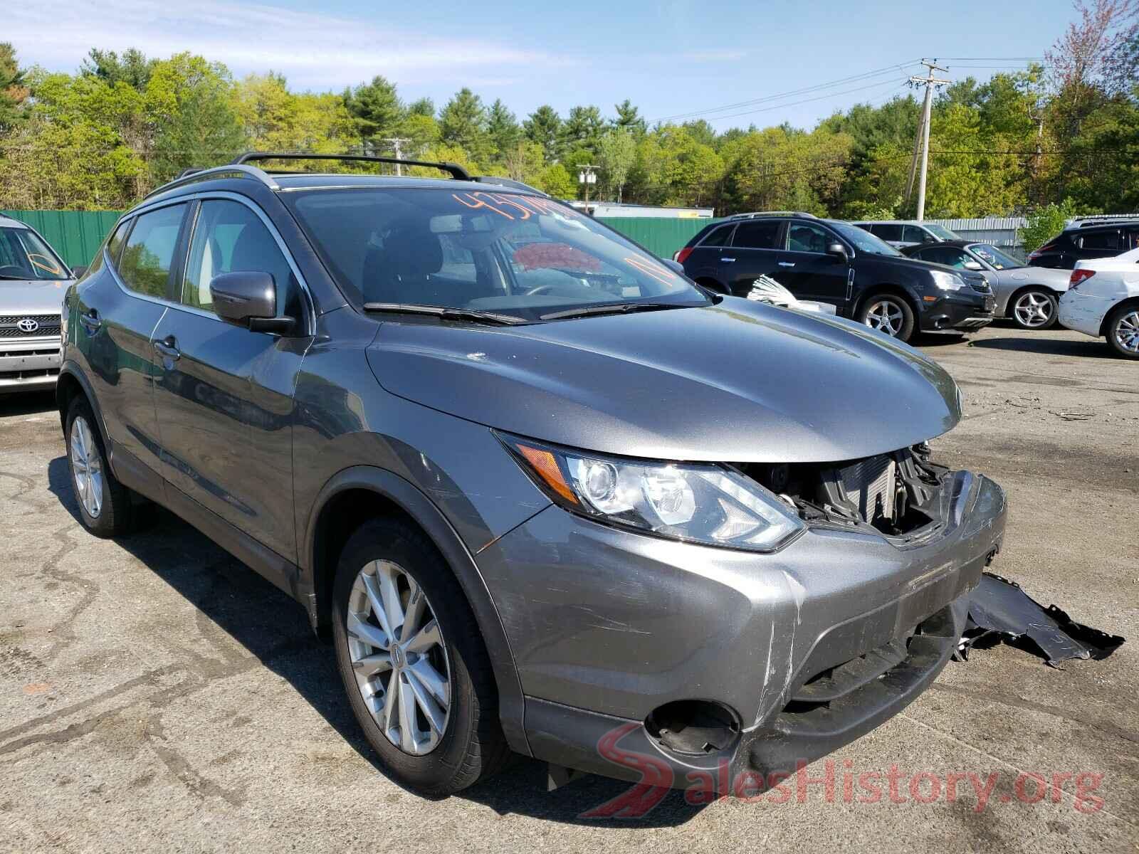 JN1BJ1CR3JW203889 2018 NISSAN ROGUE