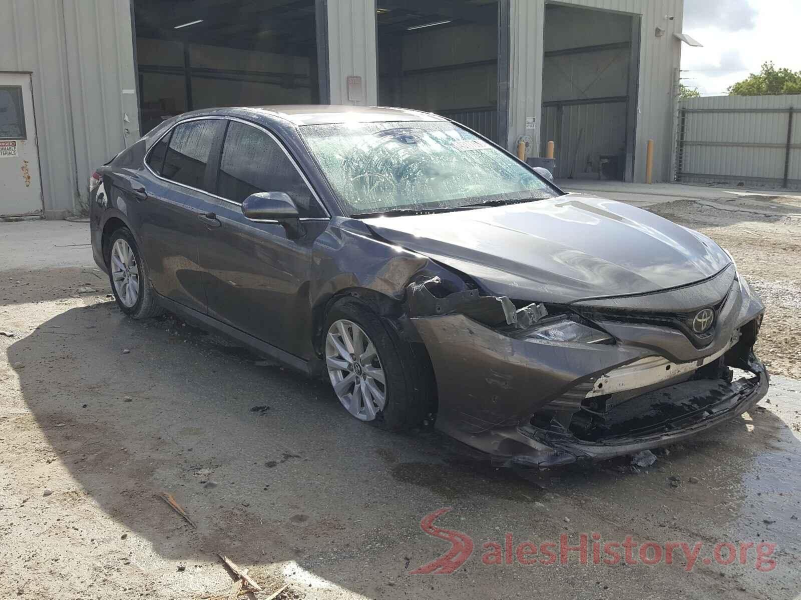 4T1B11HK8JU050121 2018 TOYOTA CAMRY