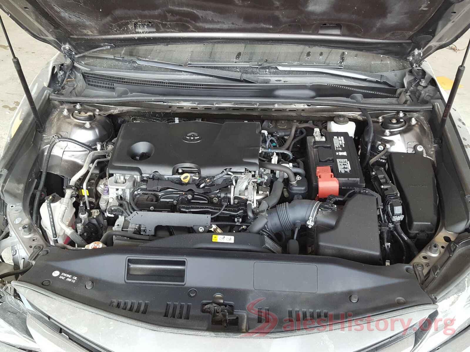 4T1B11HK8JU050121 2018 TOYOTA CAMRY