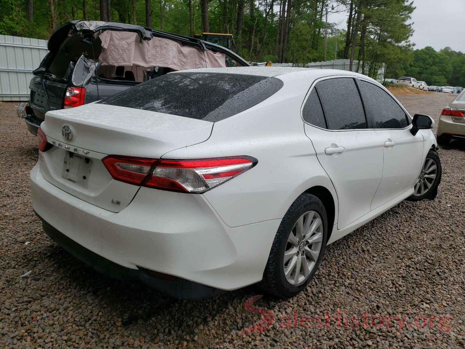 4T1B11HK6JU580118 2018 TOYOTA CAMRY