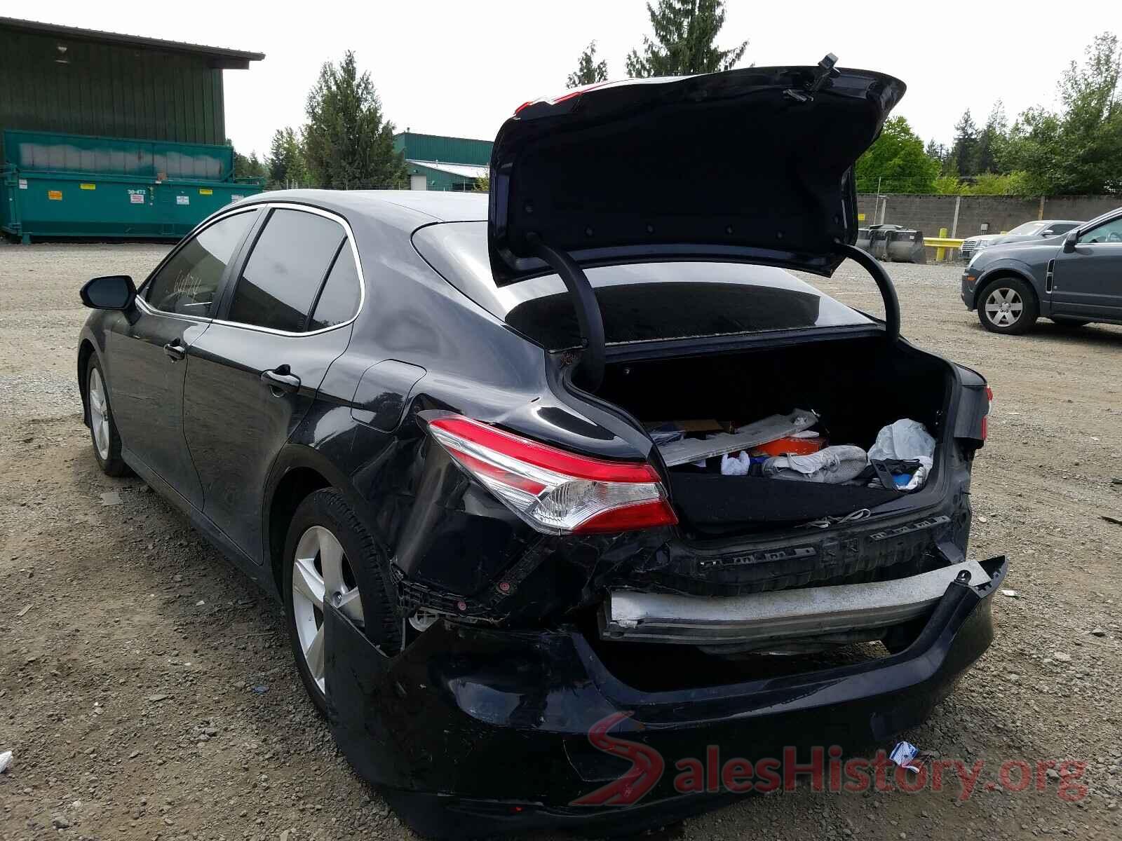 JTNB11HK9J3015724 2018 TOYOTA CAMRY