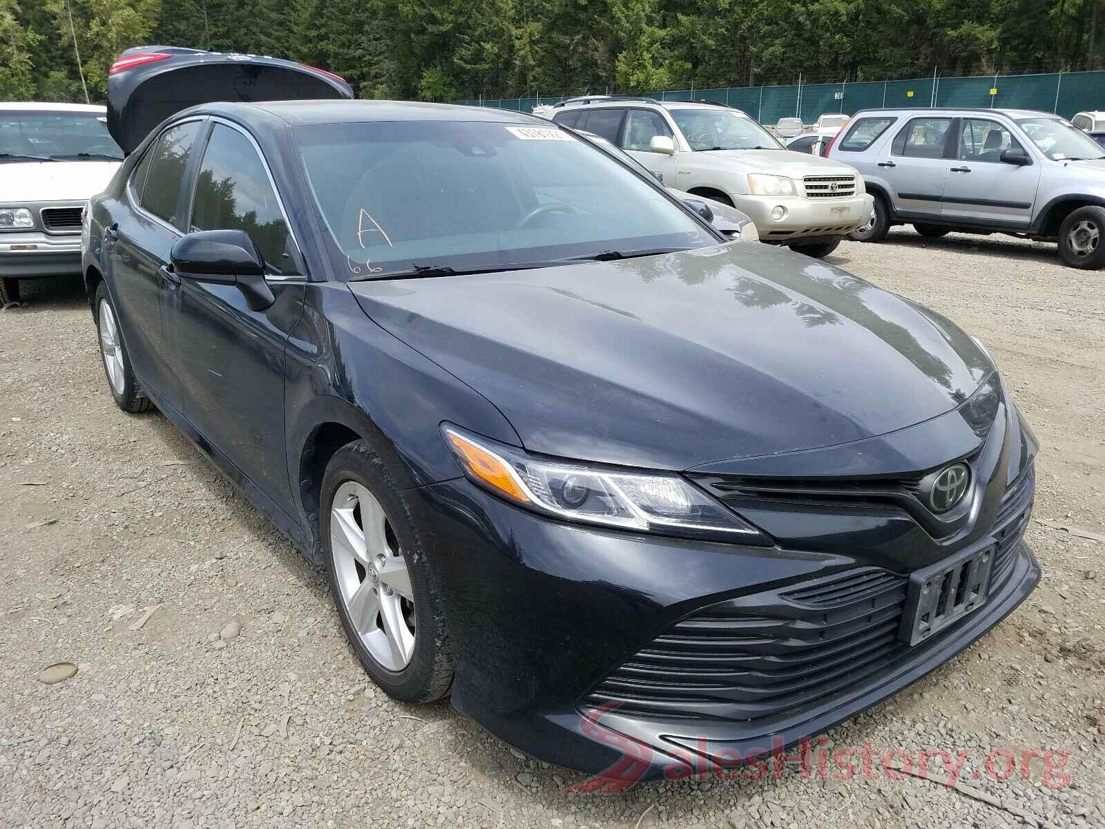 JTNB11HK9J3015724 2018 TOYOTA CAMRY