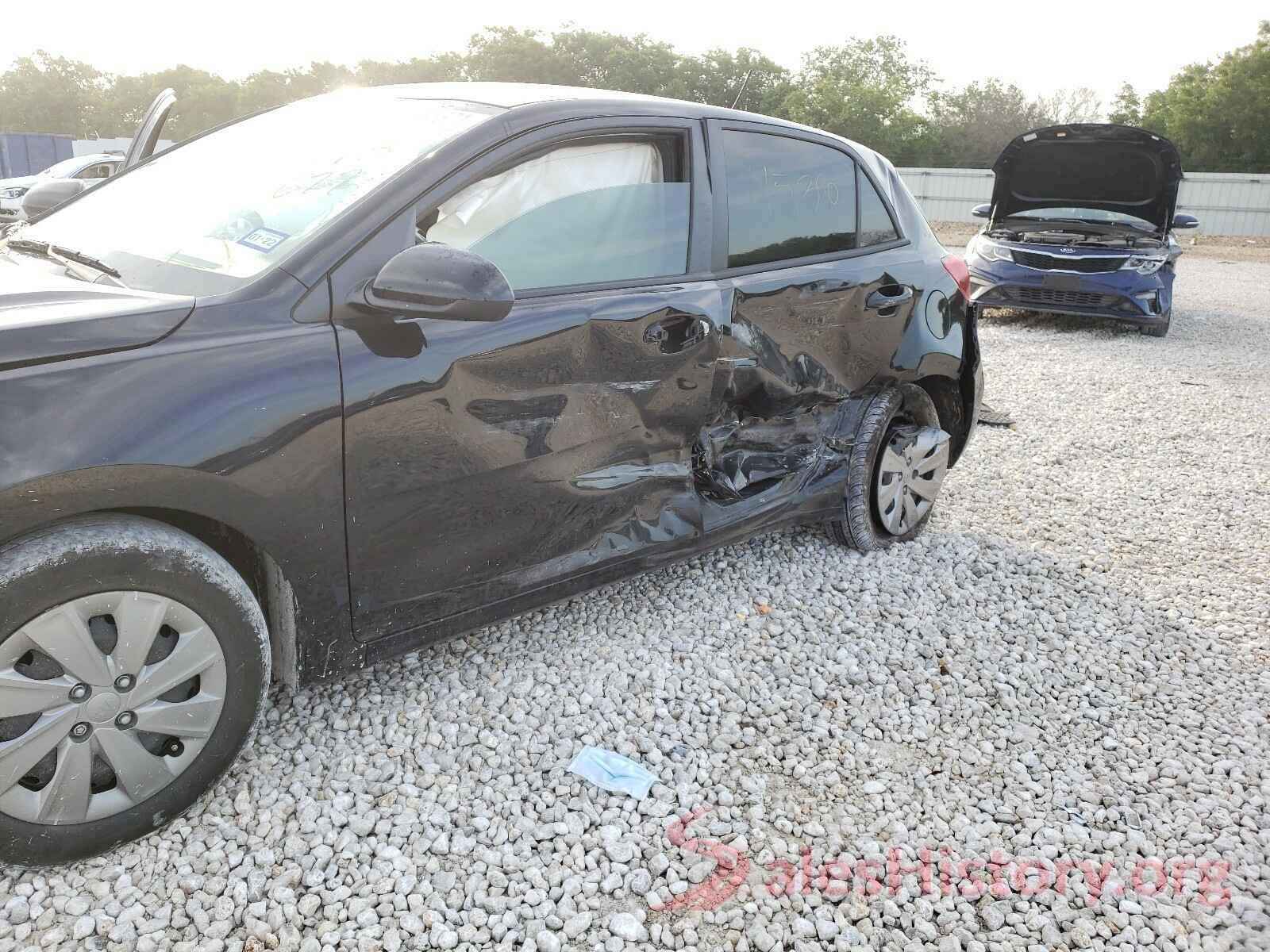 3KPA25AB2KE175677 2019 KIA RIO