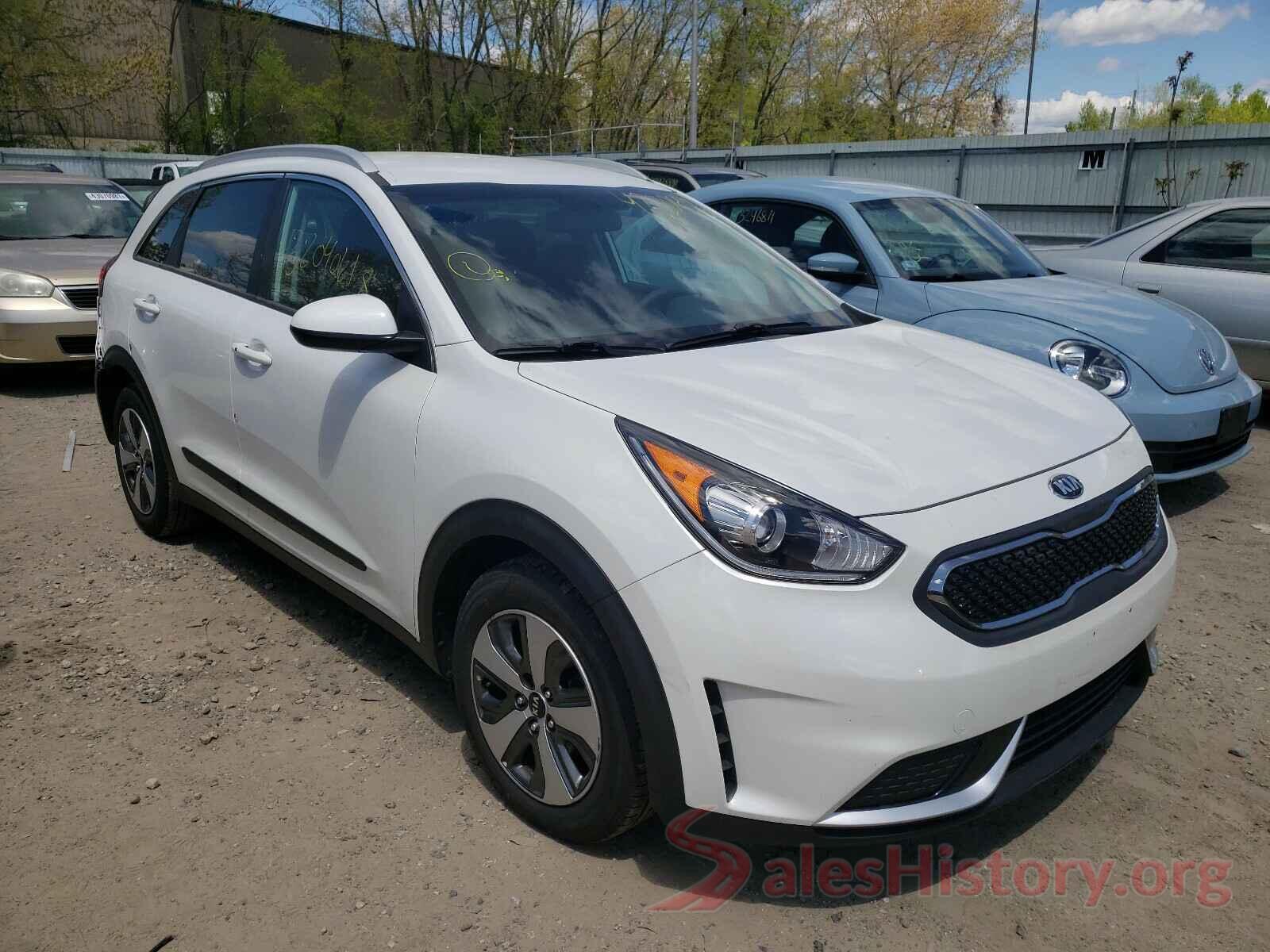 KNDCB3LC2K5264275 2019 KIA NIRO