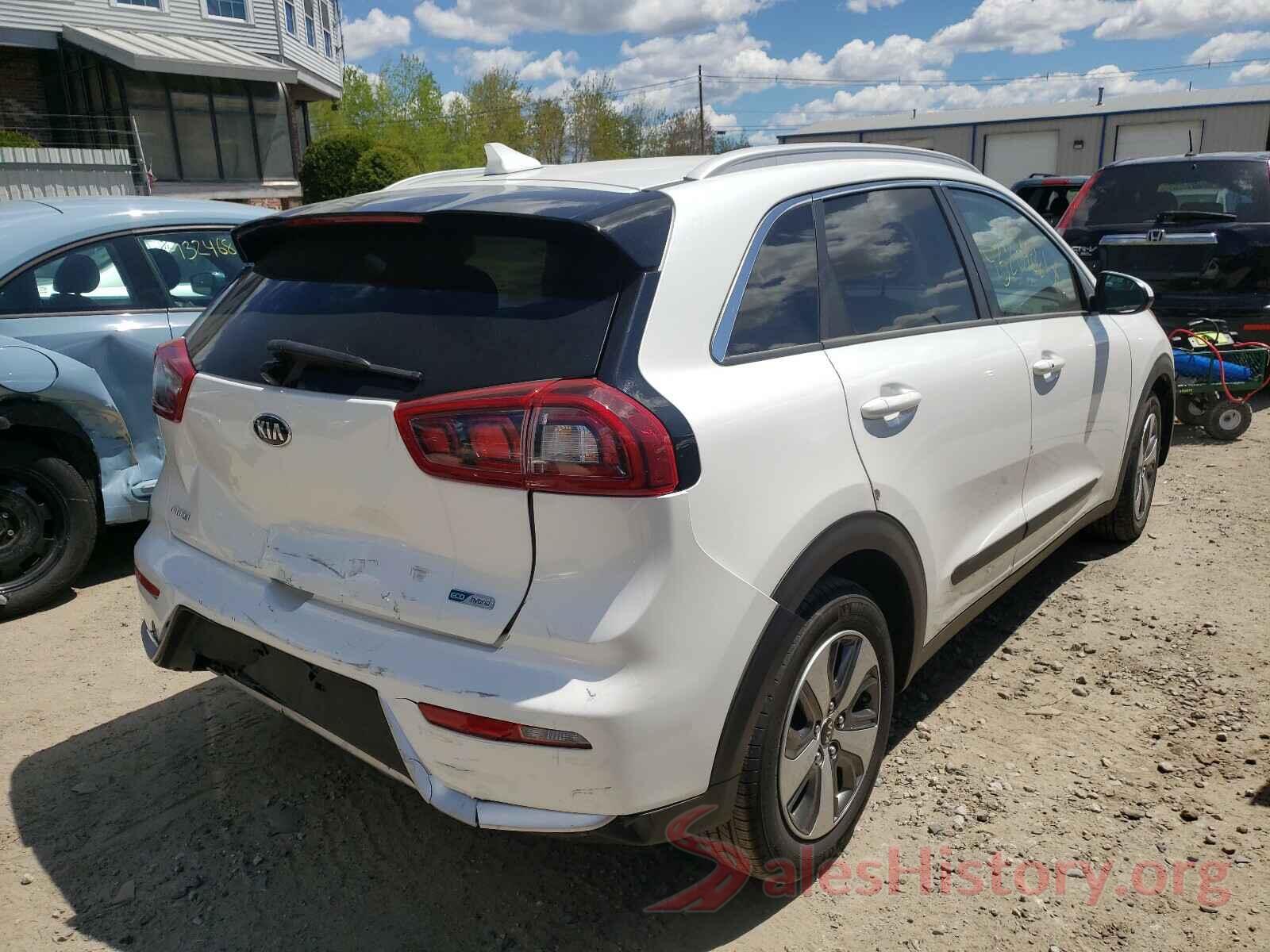 KNDCB3LC2K5264275 2019 KIA NIRO