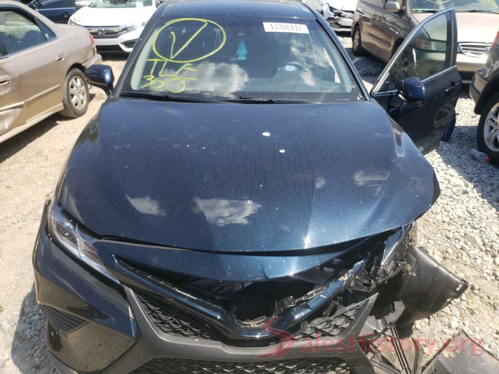 4T1B11HK1JU667604 2018 TOYOTA CAMRY