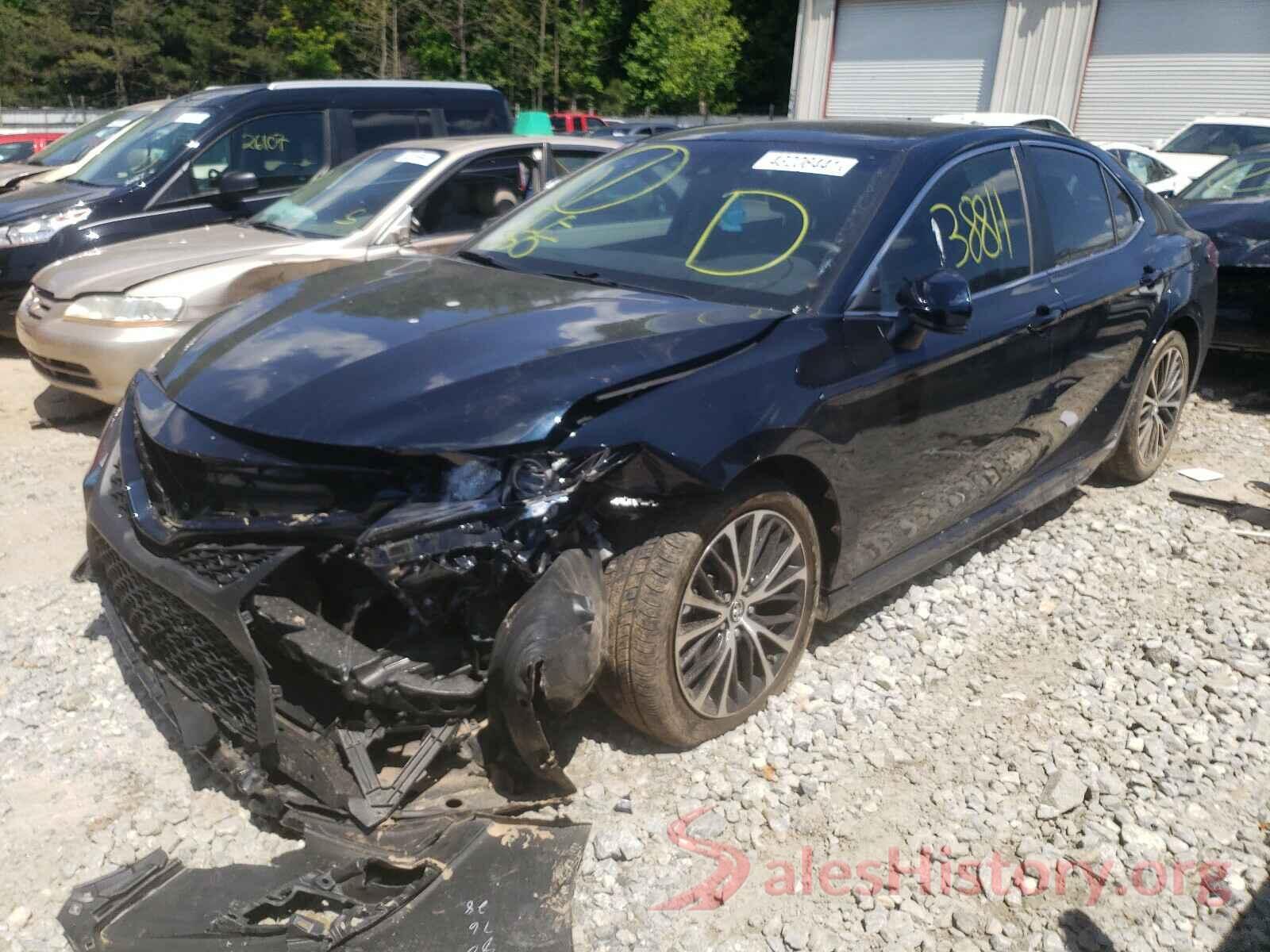 4T1B11HK1JU667604 2018 TOYOTA CAMRY