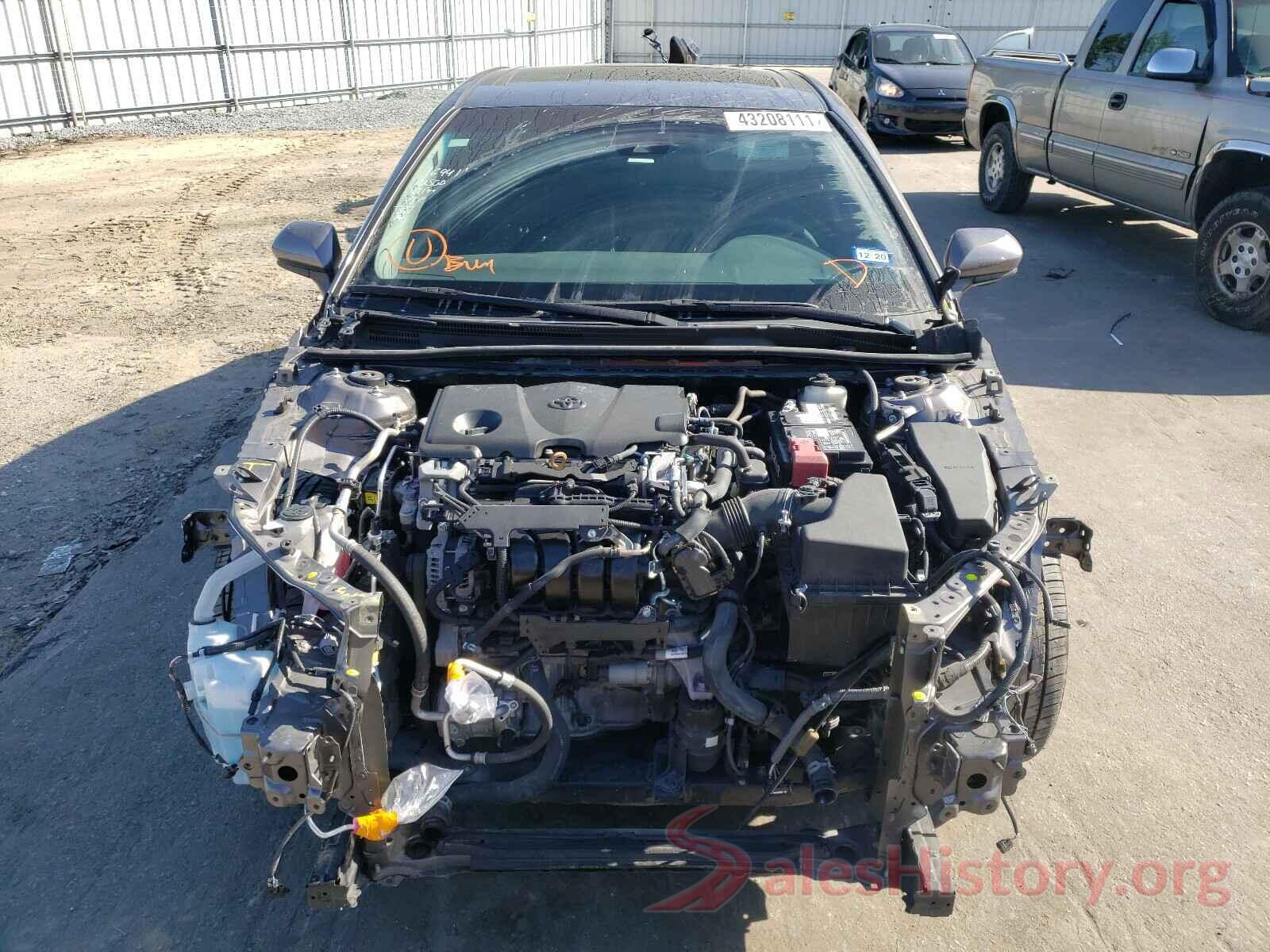 4T1B11HK2JU545074 2018 TOYOTA CAMRY