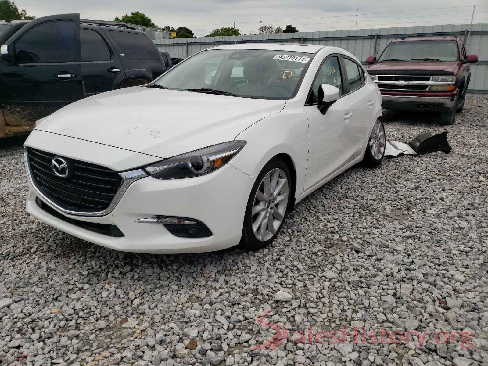 3MZBN1W3XHM137910 2017 MAZDA 3