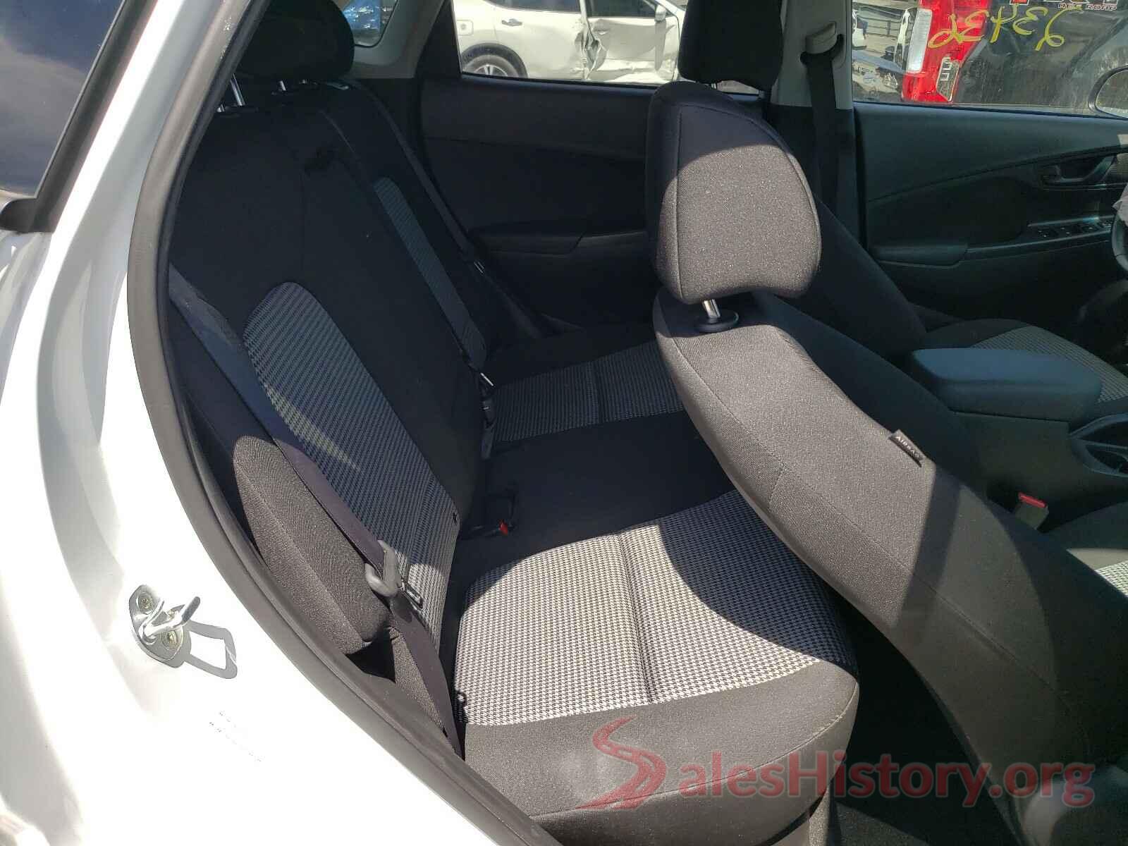 KM8K62AA2JU075170 2018 HYUNDAI KONA