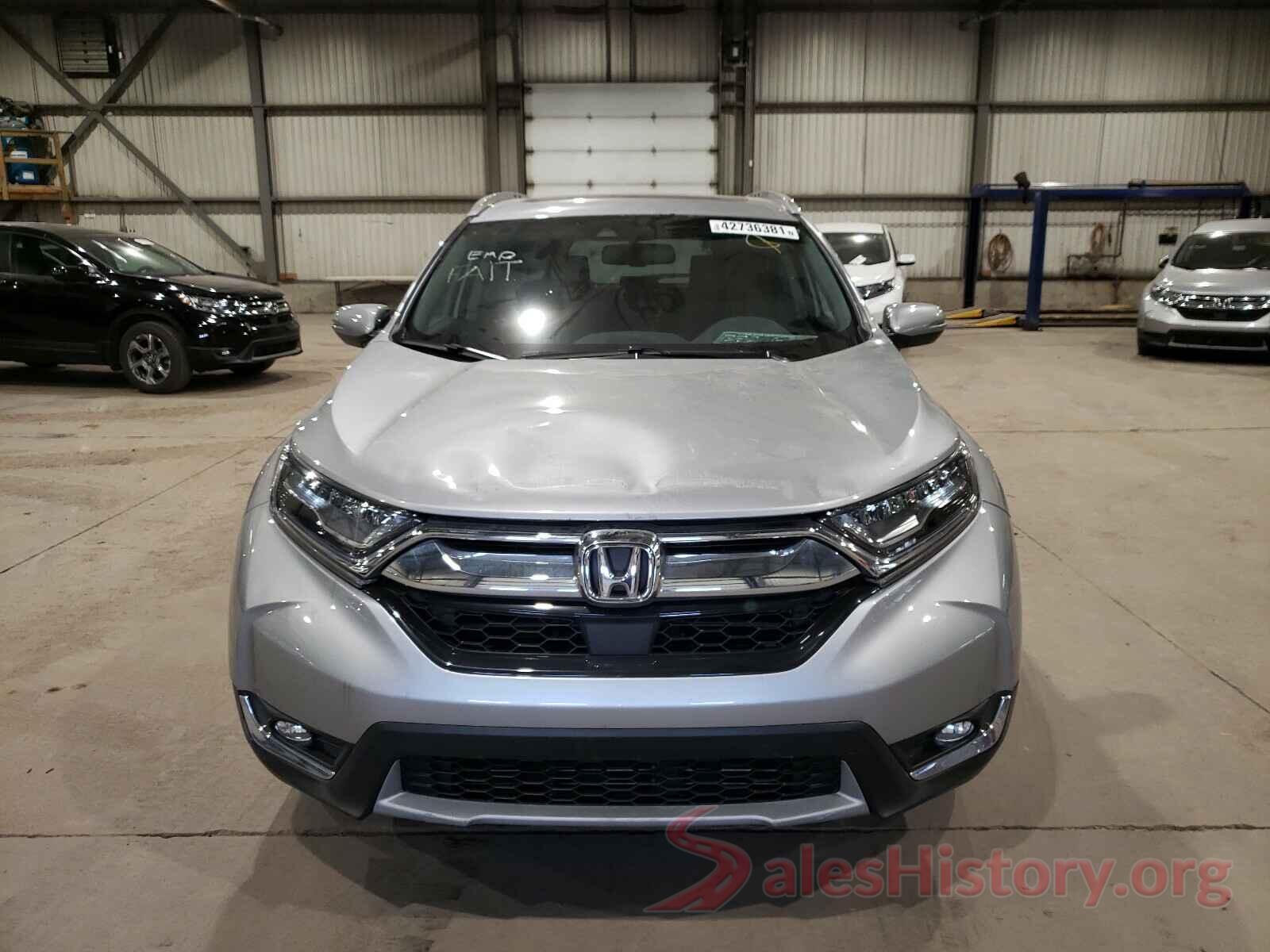 2HKRW2H92JH137613 2018 HONDA CRV