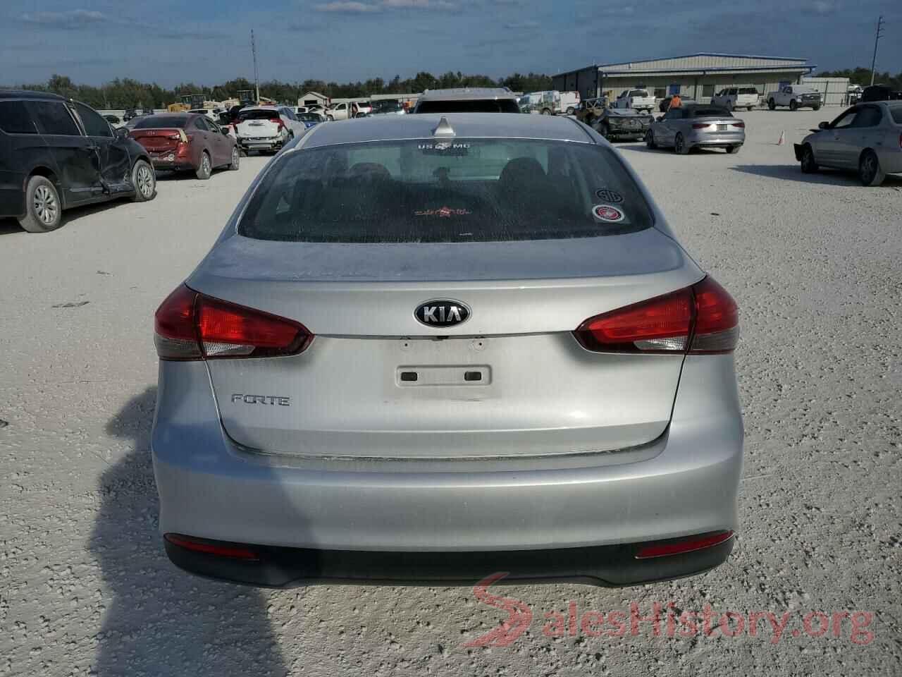 3KPFL4A70JE248200 2018 KIA FORTE