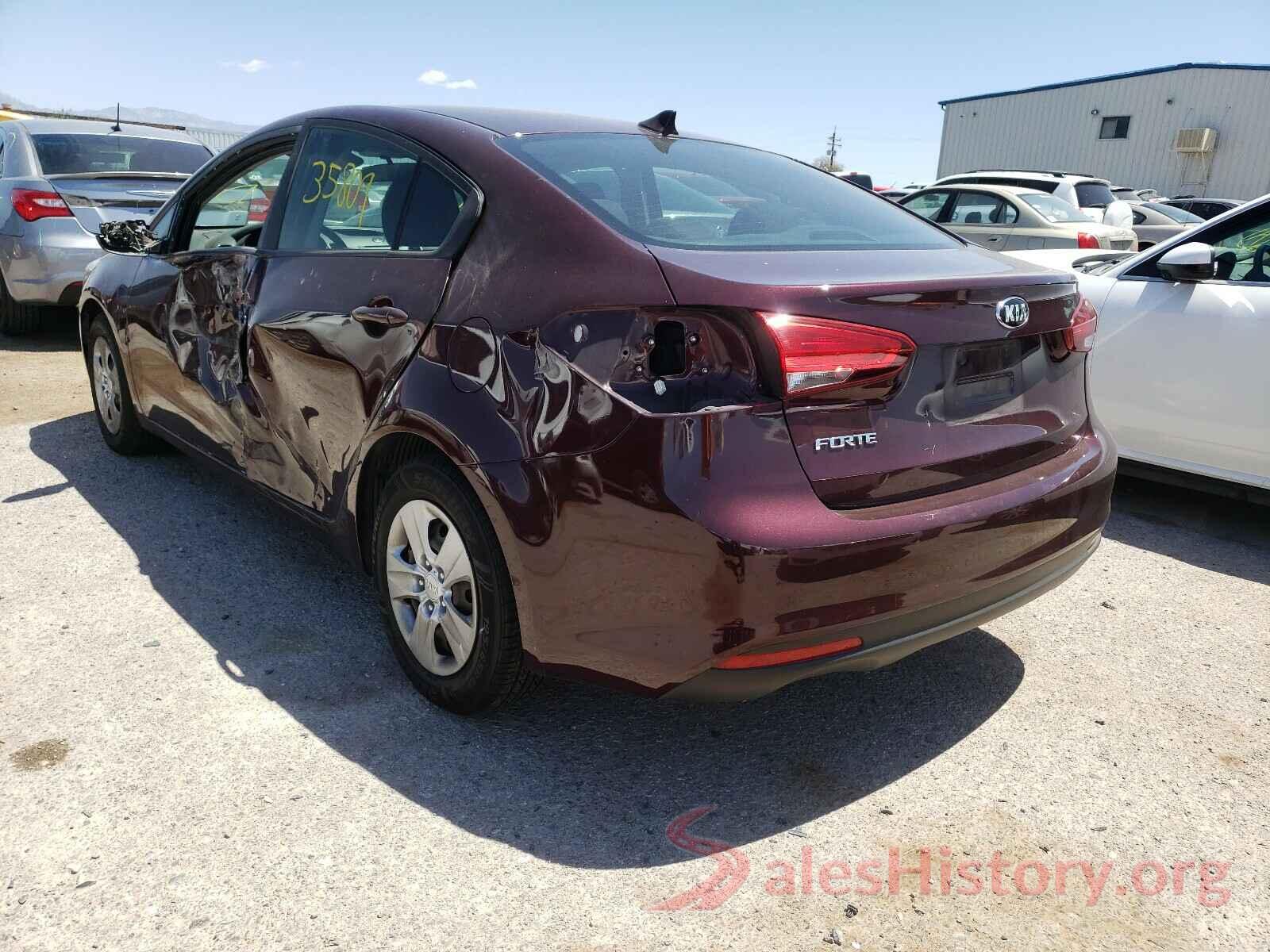 3KPFK4A72HE018381 2017 KIA FORTE