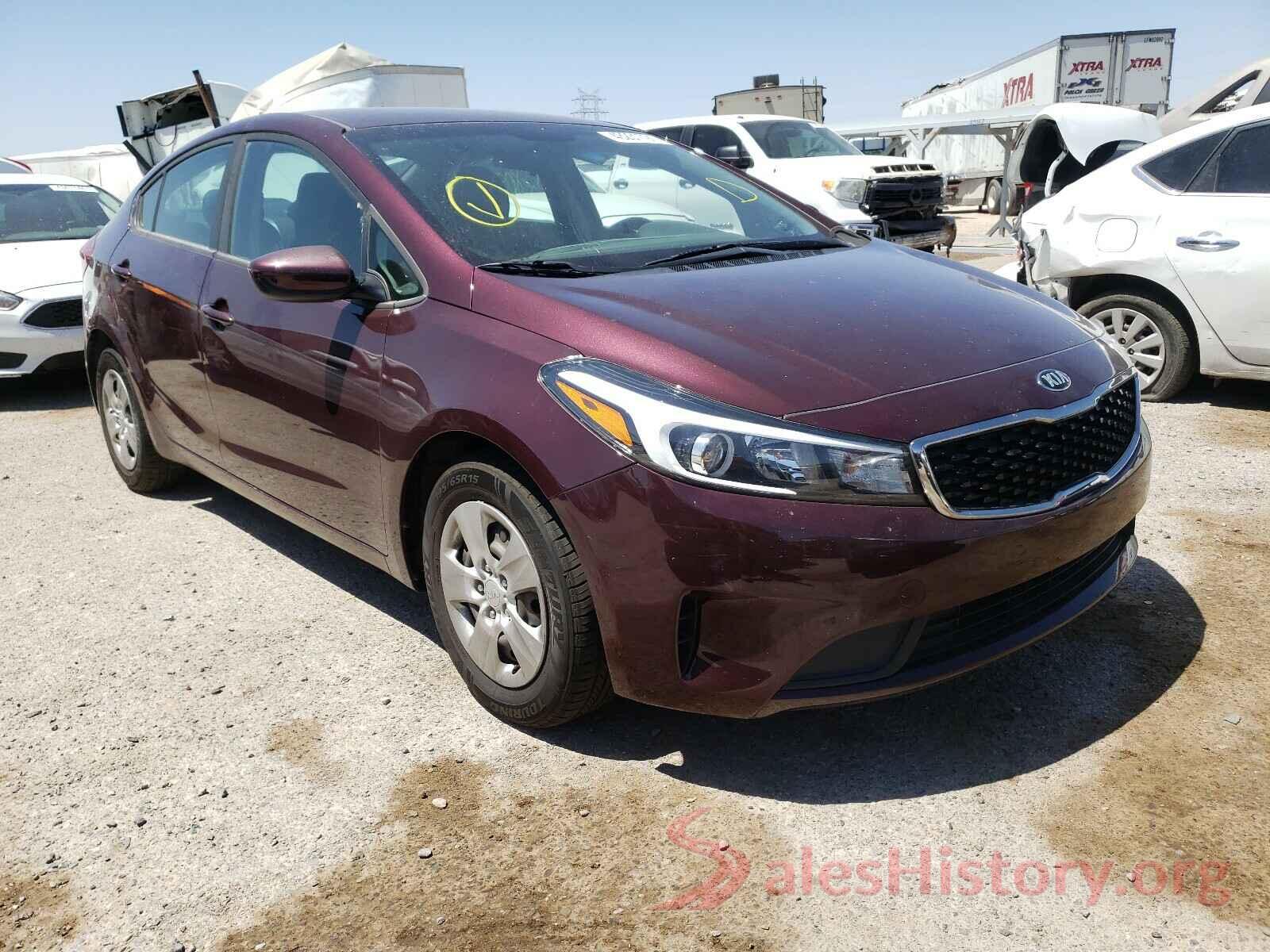 3KPFK4A72HE018381 2017 KIA FORTE