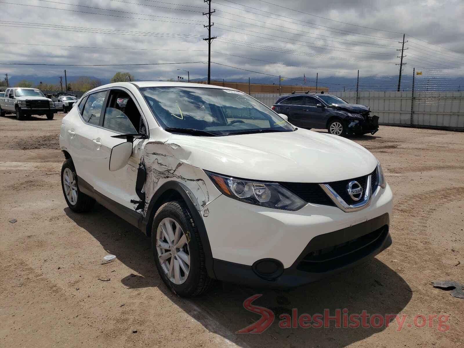 JN1BJ1CR2HW142755 2017 NISSAN ROGUE