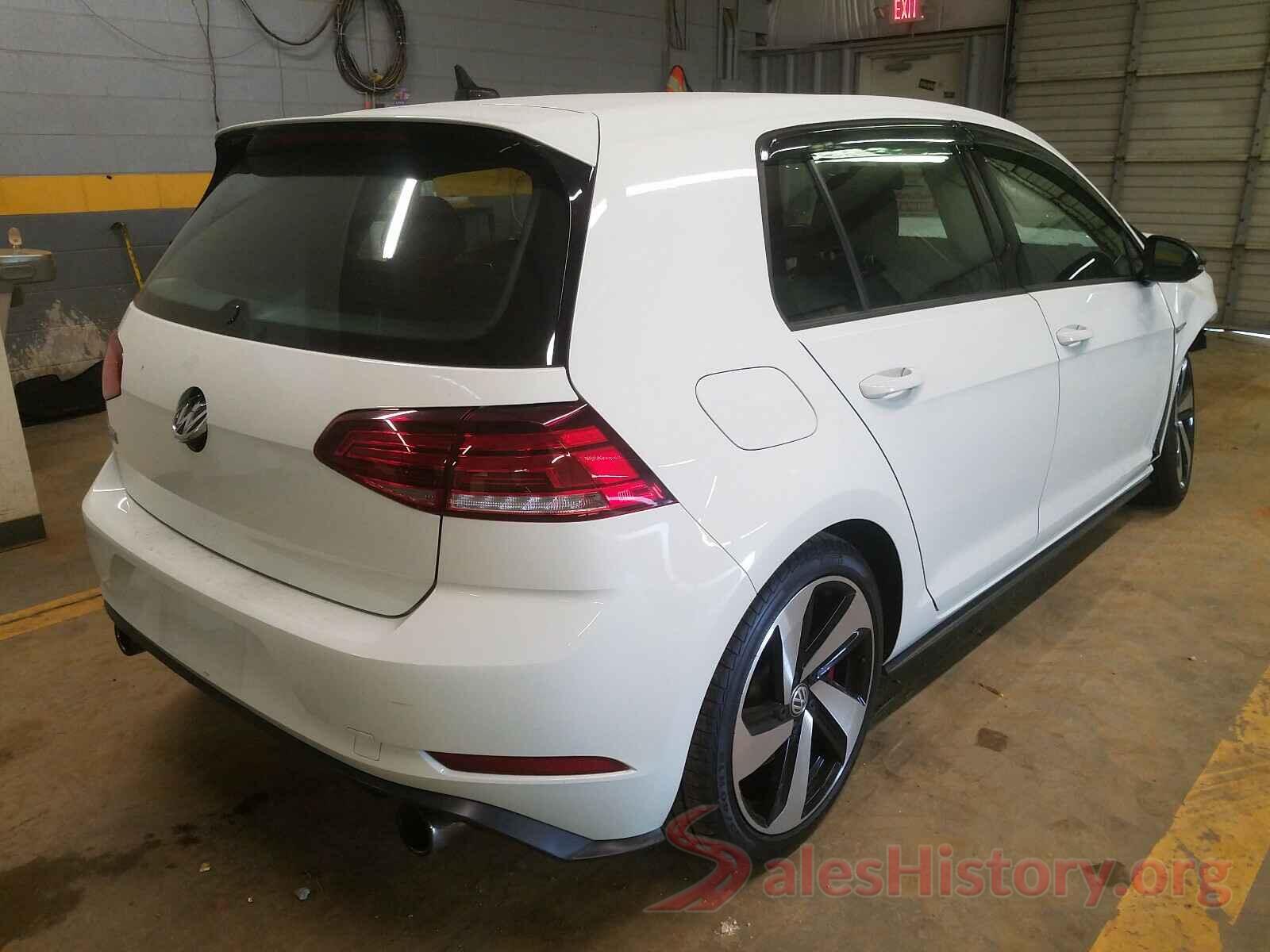 3VW547AU9JM256010 2018 VOLKSWAGEN GTI