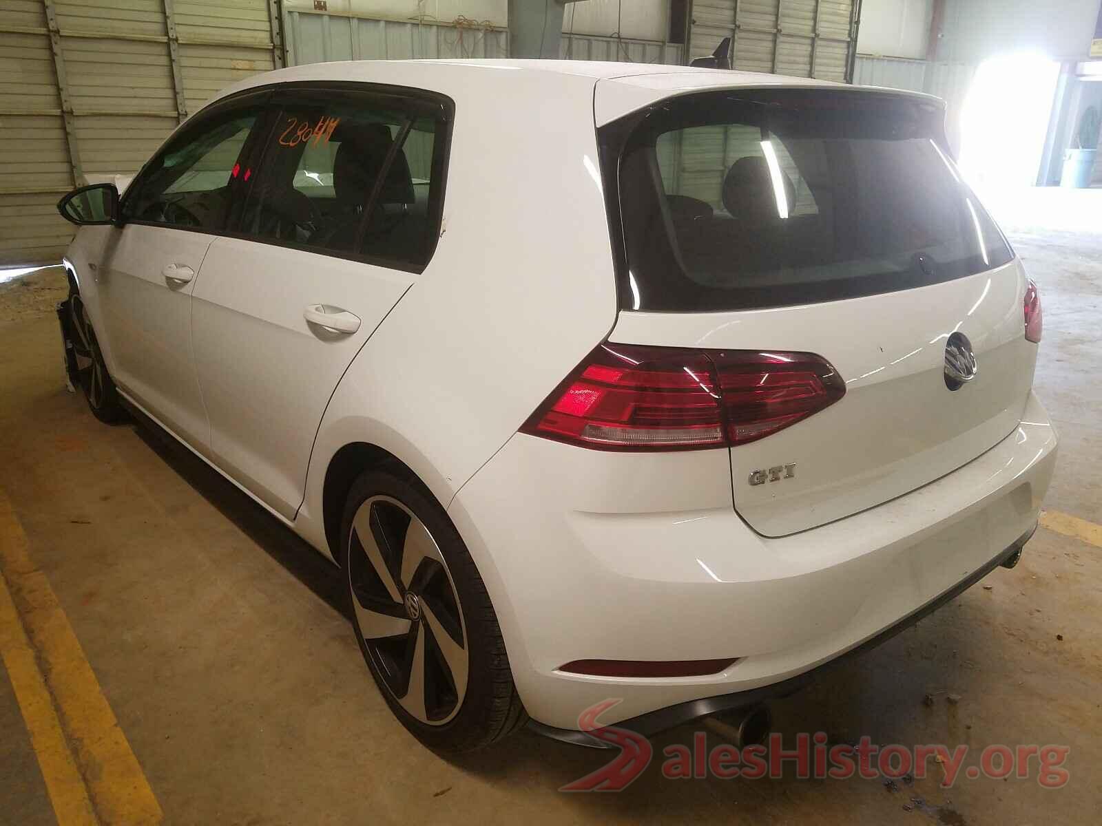 3VW547AU9JM256010 2018 VOLKSWAGEN GTI