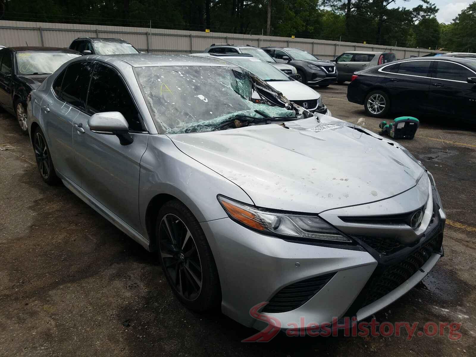 4T1B61HK9JU502661 2018 TOYOTA CAMRY